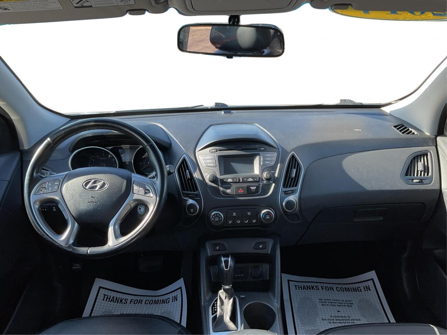 2014 Hyundai Tucson SE (KM8JUCAG8EU) with an Theta II 2.4L I-4 gasoline direct injection engine, located at 1230 East Main St, Xenia, OH, 45385, (937) 908-9800, 39.688026, -83.910172 - 2014 Hyundai Tucson SE - Photo#19