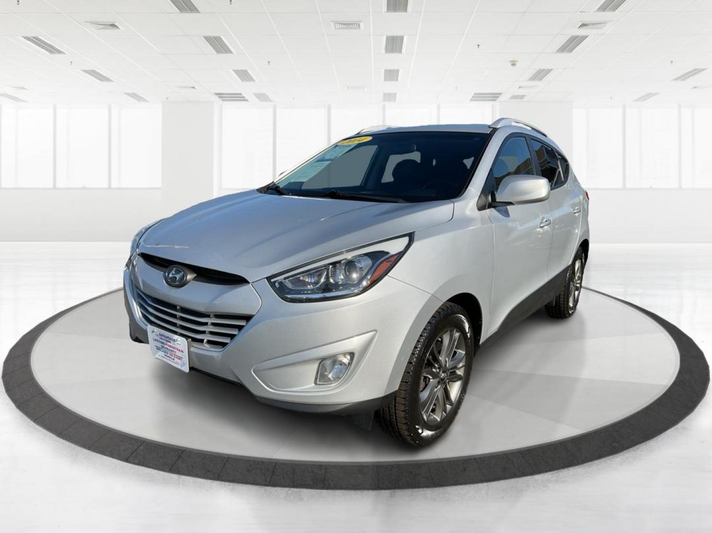 2014 Hyundai Tucson SE (KM8JUCAG8EU) with an Theta II 2.4L I-4 gasoline direct injection engine, located at 1230 East Main St, Xenia, OH, 45385, (937) 908-9800, 39.688026, -83.910172 - 2014 Hyundai Tucson SE - Photo#7