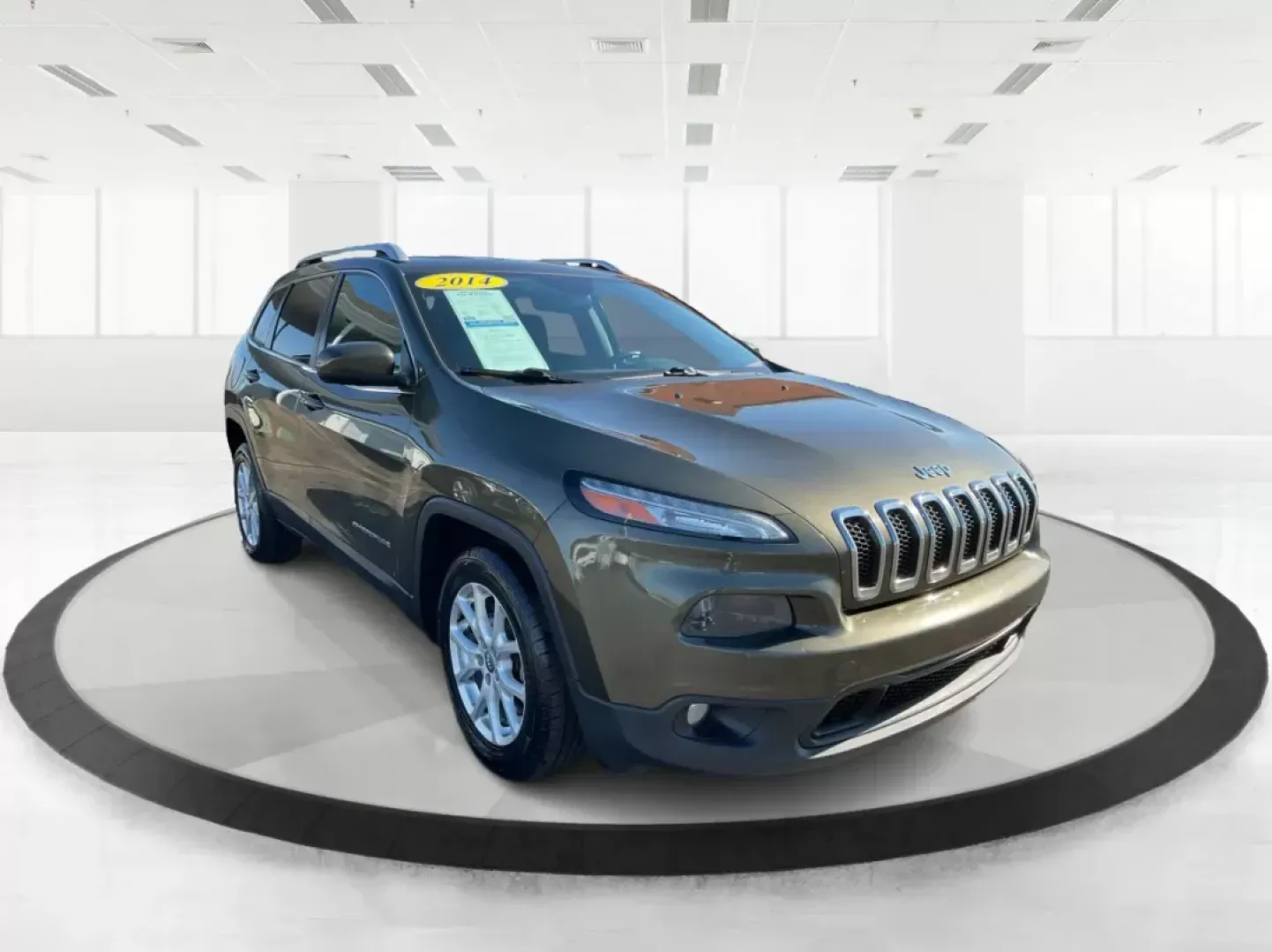 2014 Jeep Cherokee Latitude (1C4PJLCS8EW) with an MultiAir2 Tigershark 2.4L I-4 variable valve contr engine, located at 8750 N County Rd 25A, Piqua, OH, 45356, (937) 908-9800, 40.164391, -84.232513 - 2014 Jeep Cherokee Latitude - Photo#0