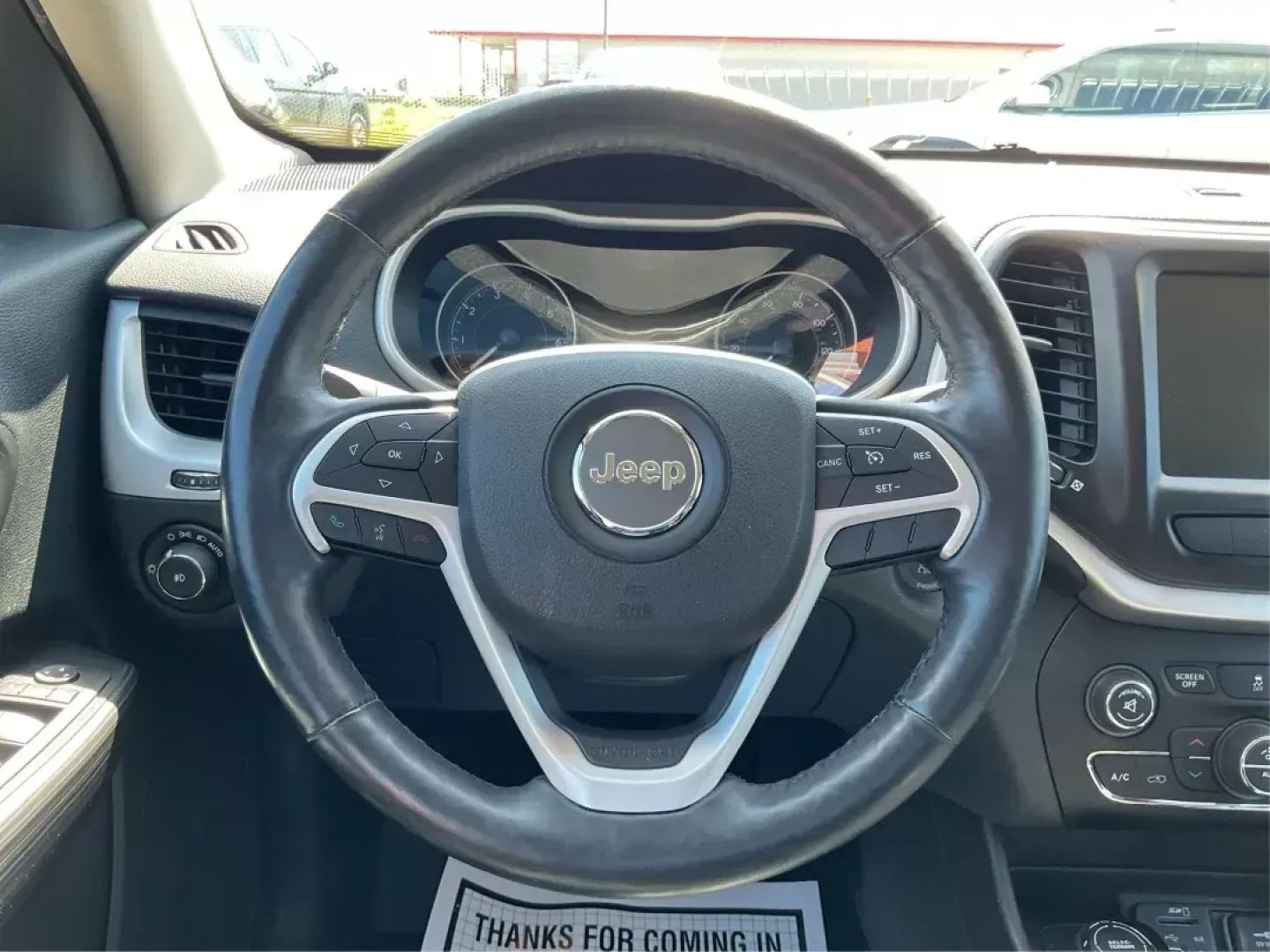 2014 Jeep Cherokee Limited 4WD (1C4PJMDBXEW) with an 2.4L L4 DOHC 16V engine, 9-Speed Automatic transmission, located at 880 E. National Road, Vandalia, OH, 45377, (937) 908-9800, 39.891918, -84.183594 - **Explore the Great Outdoors in Style with the 2014 Jeep Cherokee Limited 4WD!**<br /> <br /> At Advantage Car and Credit, we understand that life is an adventure, and our **2014 Jeep Cherokee Limited 4WD** is designed to enhance every moment of your journey. Whether you're navigating the urban stre - Photo#15