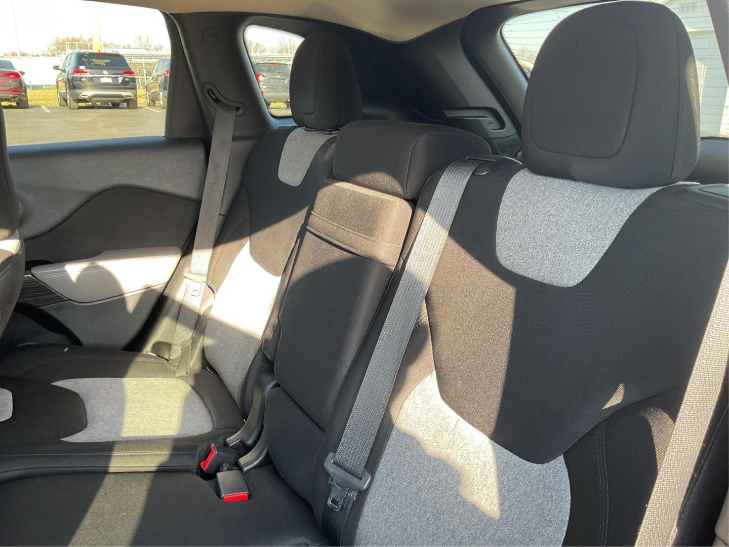 2014 Jeep Cherokee Latitude (1C4PJLCS0EW) with an MultiAir2 Tigershark 2.4L I-4 variable valve contr engine, located at 8750 N County Rd 25A, Piqua, OH, 45356, (937) 908-9800, 40.164391, -84.232513 - 2014 Jeep Cherokee Latitude - Photo#9