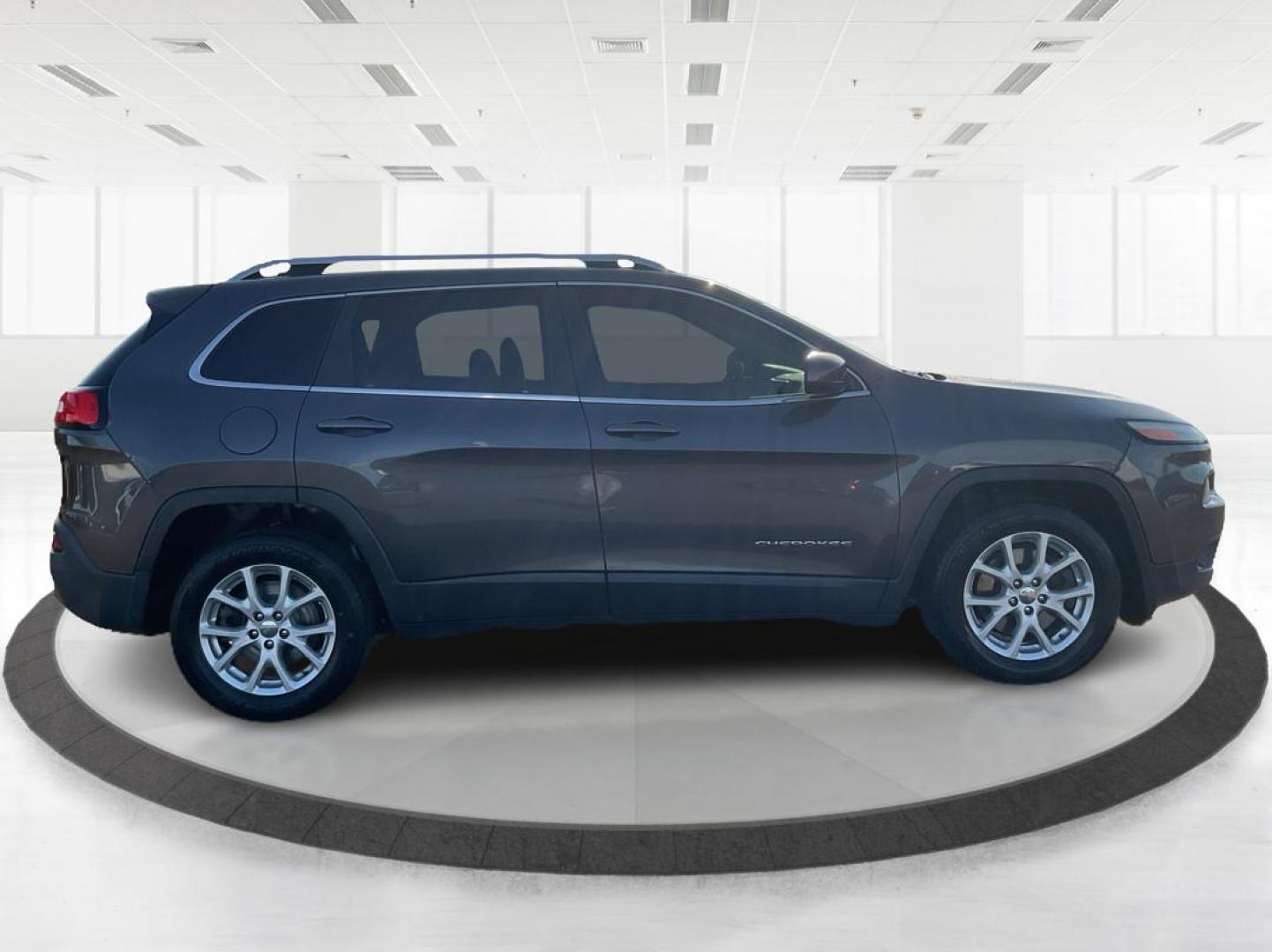 2014 Jeep Cherokee Latitude (1C4PJLCS0EW) with an MultiAir2 Tigershark 2.4L I-4 variable valve contr engine, located at 8750 N County Rd 25A, Piqua, OH, 45356, (937) 908-9800, 40.164391, -84.232513 - 2014 Jeep Cherokee Latitude - Photo#1