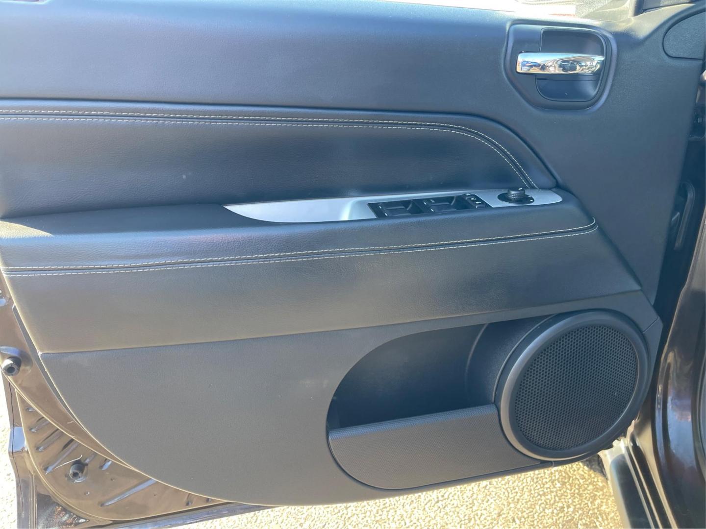 2014 Jeep Compass Latitude (1C4NJDEB7ED) with an Other engine, located at 8750 N County Rd 25A, Piqua, OH, 45356, (937) 908-9800, 40.164391, -84.232513 - 2014 Jeep Compass Latitude - Photo#17