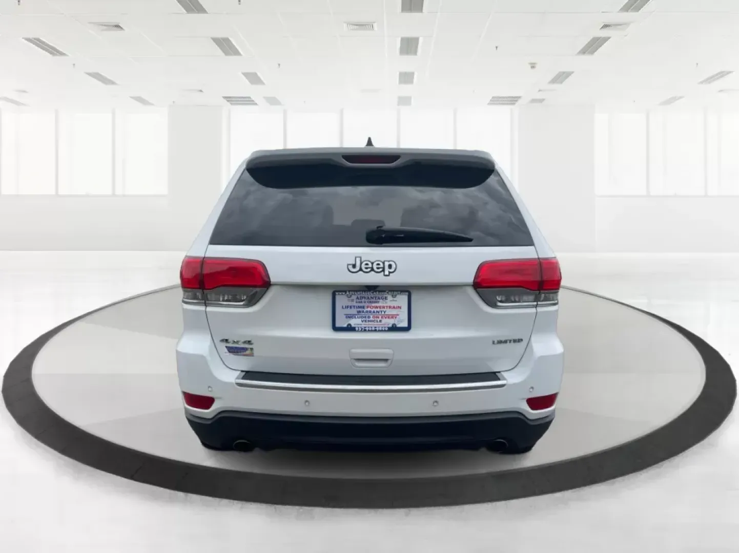 2014 Jeep Grand Cherokee Limited (1C4RJFBG4EC) with an Other engine, located at 401 Woodman Dr, Riverside, OH, 45431, (937) 908-9800, 39.760899, -84.123421 - 2014 Jeep Grand Cherokee Limited - Photo#4