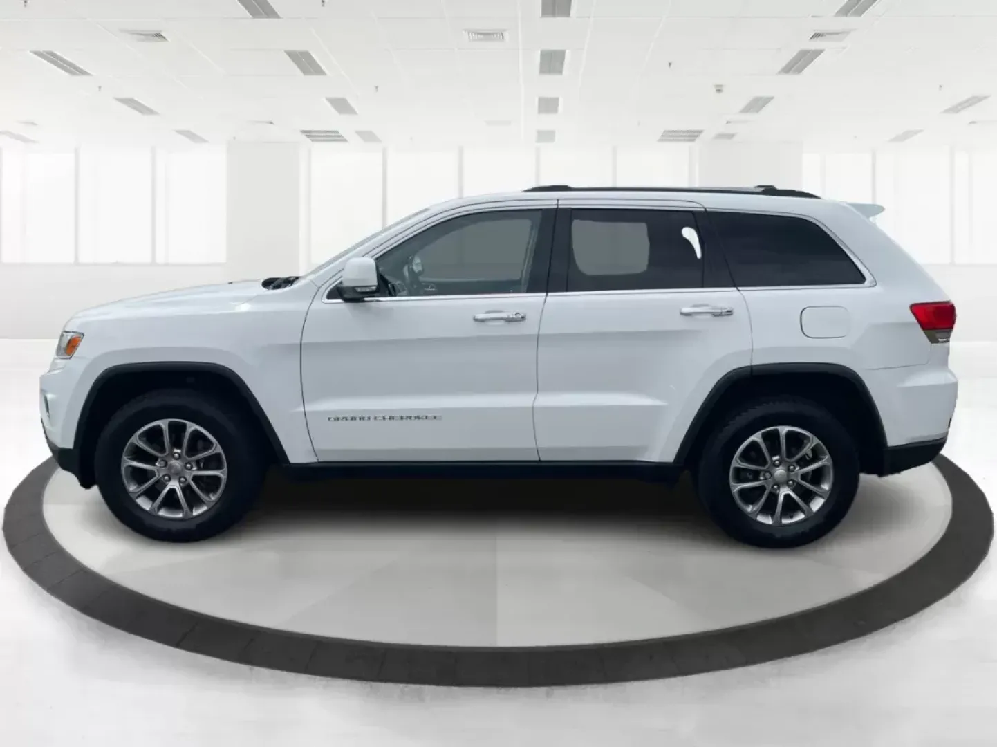 2014 Jeep Grand Cherokee Limited (1C4RJFBG4EC) with an Other engine, located at 401 Woodman Dr, Riverside, OH, 45431, (937) 908-9800, 39.760899, -84.123421 - 2014 Jeep Grand Cherokee Limited - Photo#6