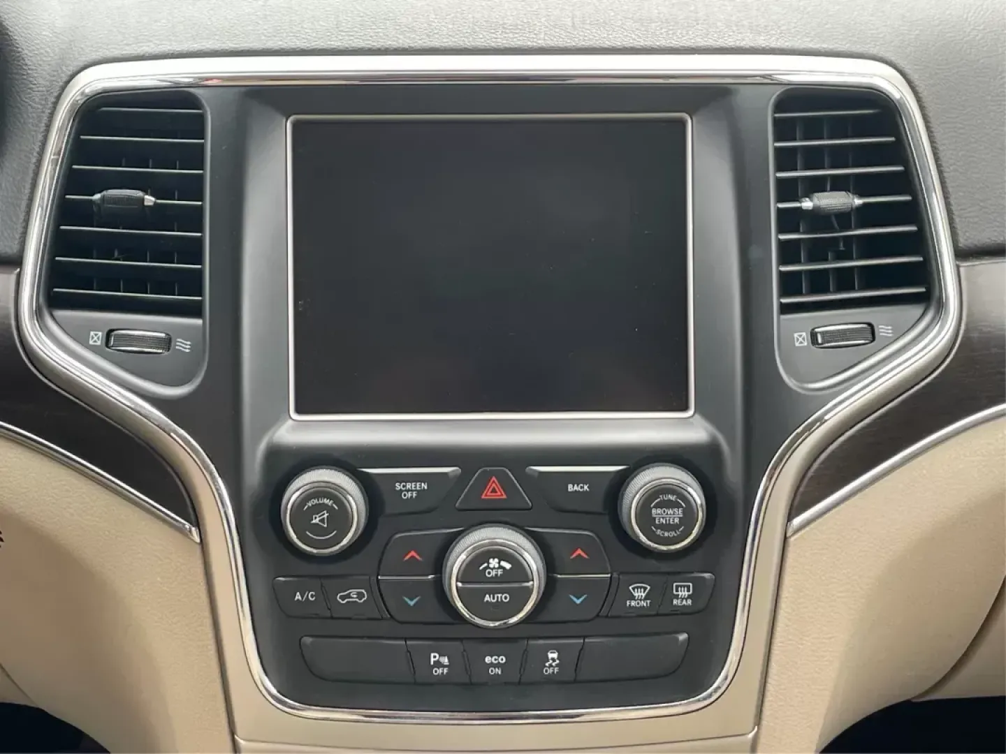 2014 Jeep Grand Cherokee Limited (1C4RJFBG4EC) with an Other engine, located at 401 Woodman Dr, Riverside, OH, 45431, (937) 908-9800, 39.760899, -84.123421 - 2014 Jeep Grand Cherokee Limited - Photo#13