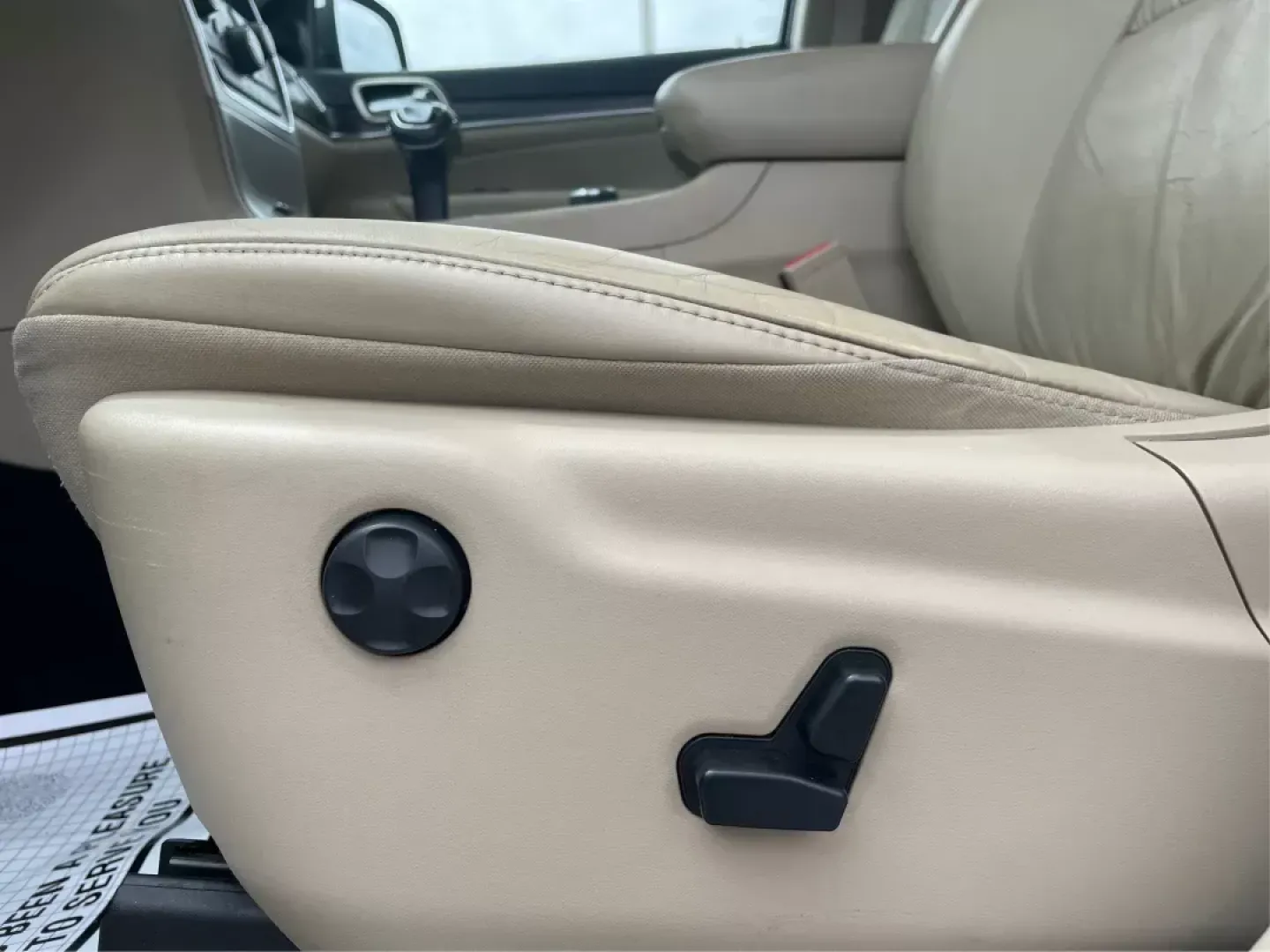 2014 Jeep Grand Cherokee Limited (1C4RJFBG4EC) with an Other engine, located at 401 Woodman Dr, Riverside, OH, 45431, (937) 908-9800, 39.760899, -84.123421 - 2014 Jeep Grand Cherokee Limited - Photo#18