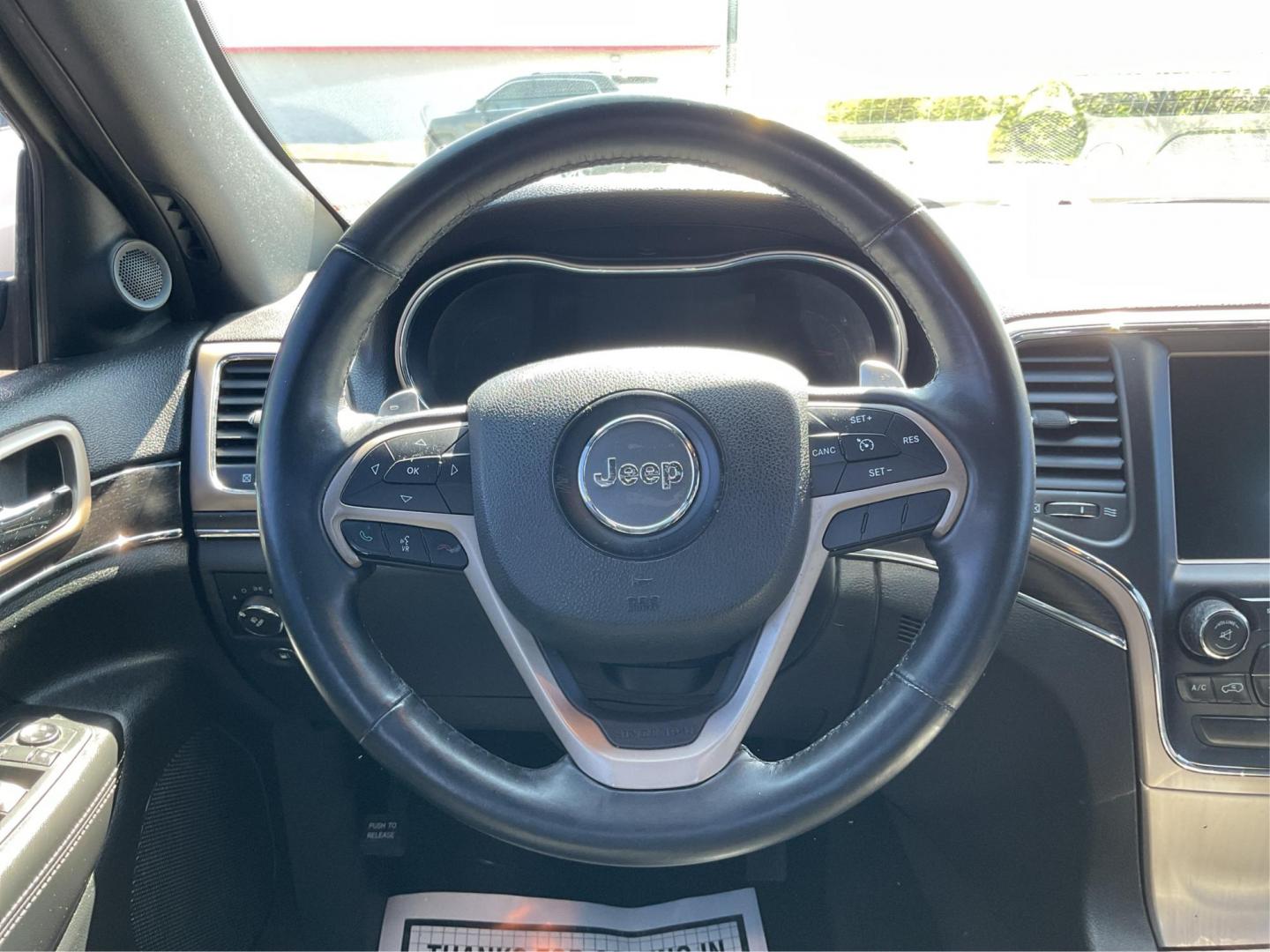 2014 Jeep Grand Cherokee Limited (1C4RJFBG4EC) with an Other engine, located at 1230 East Main St, Xenia, OH, 45385, (937) 908-9800, 39.688026, -83.910172 - 2014 Jeep Grand Cherokee Limited - Photo#15