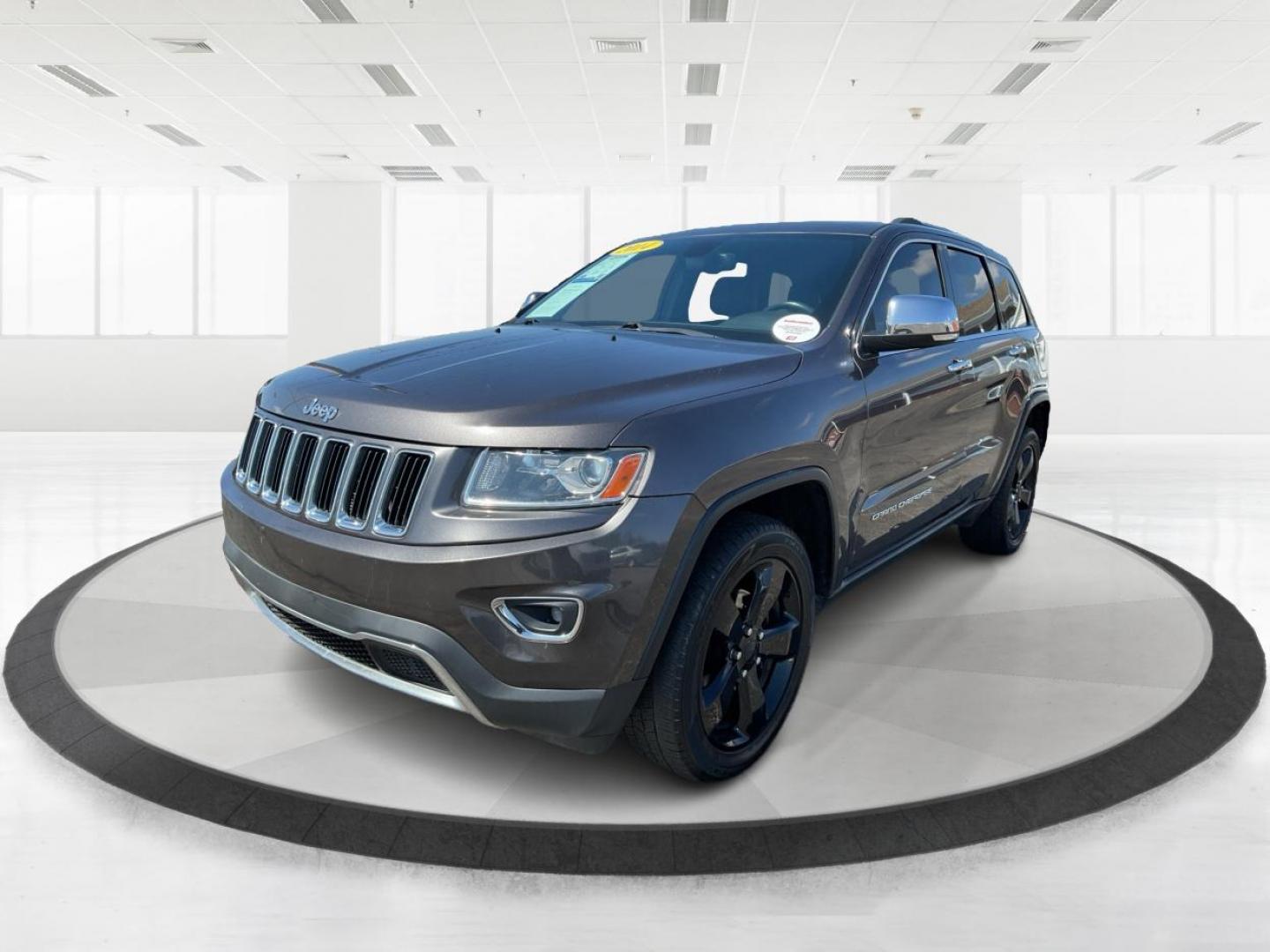 2014 Jeep Grand Cherokee Limited (1C4RJFBG4EC) with an Other engine, located at 1230 East Main St, Xenia, OH, 45385, (937) 908-9800, 39.688026, -83.910172 - 2014 Jeep Grand Cherokee Limited - Photo#7