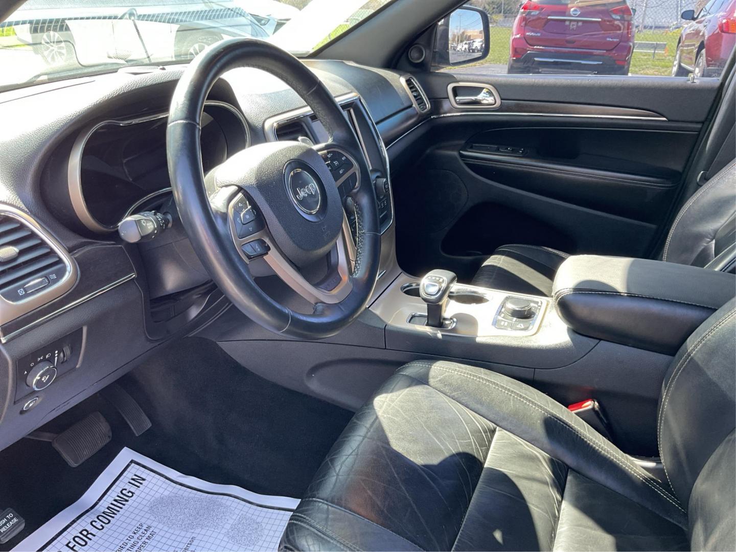 2014 Jeep Grand Cherokee Limited (1C4RJFBG4EC) with an Other engine, located at 1230 East Main St, Xenia, OH, 45385, (937) 908-9800, 39.688026, -83.910172 - 2014 Jeep Grand Cherokee Limited - Photo#8