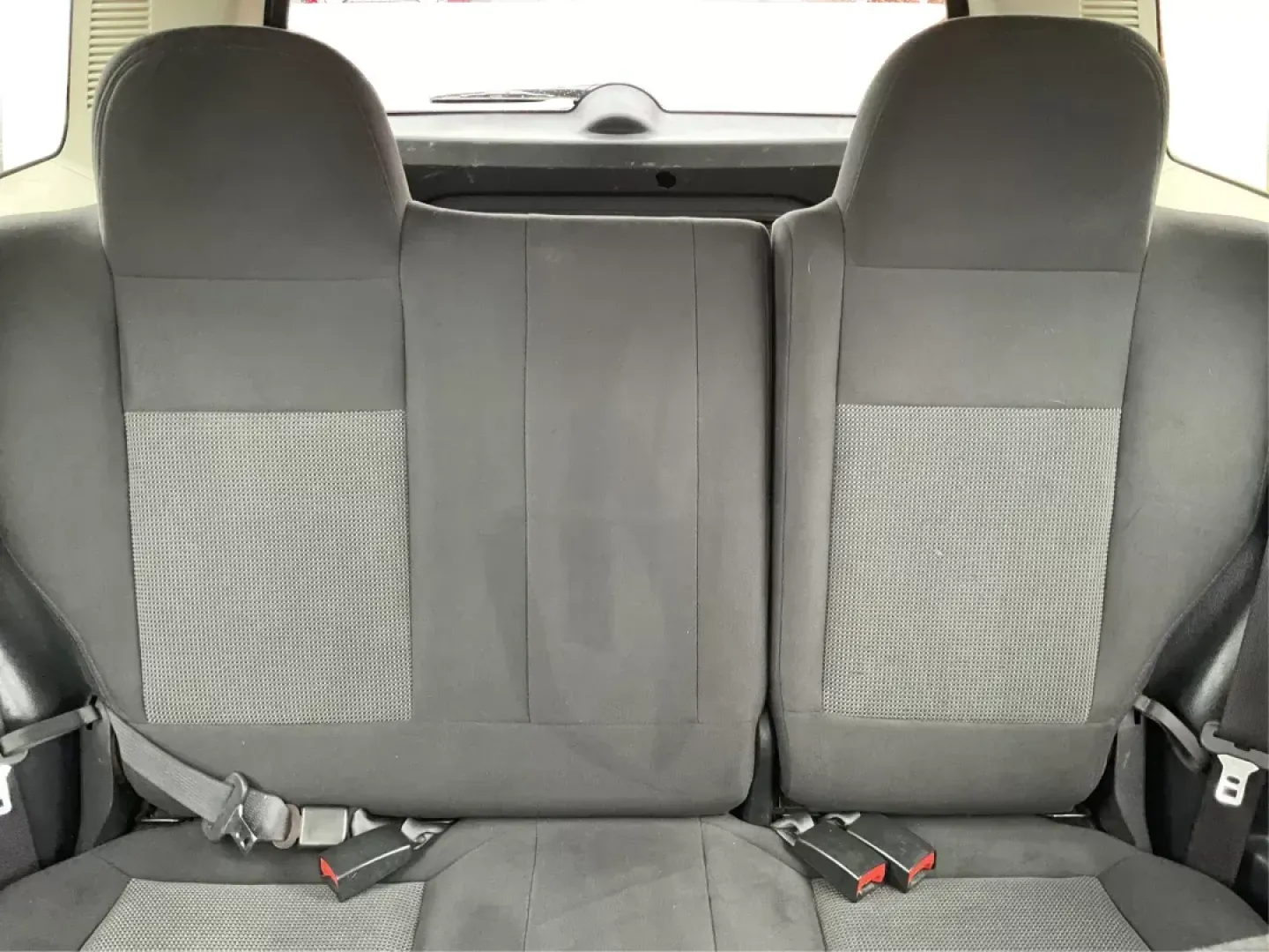2014 Jeep Patriot Latitude (1C4NJRFB4ED) with an 2.4L I-4 DOHC engine, located at 1230 East Main St, Xenia, OH, 45385, (937) 908-9800, 39.688026, -83.910172 - 2014 Jeep Patriot Latitude - Photo#13