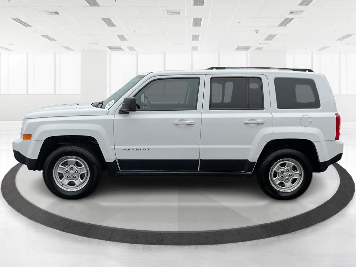 2014 Jeep Patriot Sport (1C4NJRBB0ED) with an Other engine, located at 1099 N County Rd 25A , Troy, OH, 45373, (937) 908-9800, 40.057079, -84.212883 - 2014 Jeep Patriot Sport - Photo#5