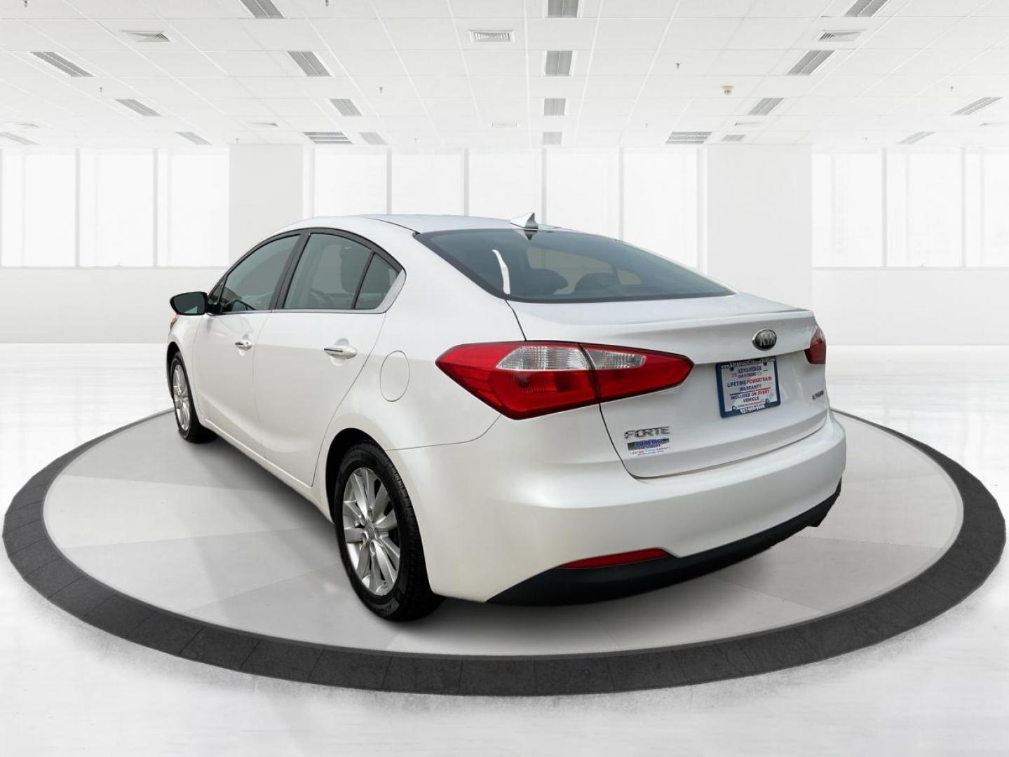 2014 Kia Forte EX (KNAFX4A81E5) with an 2L I-4 gasoline direct injection engine, located at 1099 N County Rd 25A , Troy, OH, 45373, (937) 908-9800, 40.057079, -84.212883 - 2014 Kia Forte EX - Photo#5