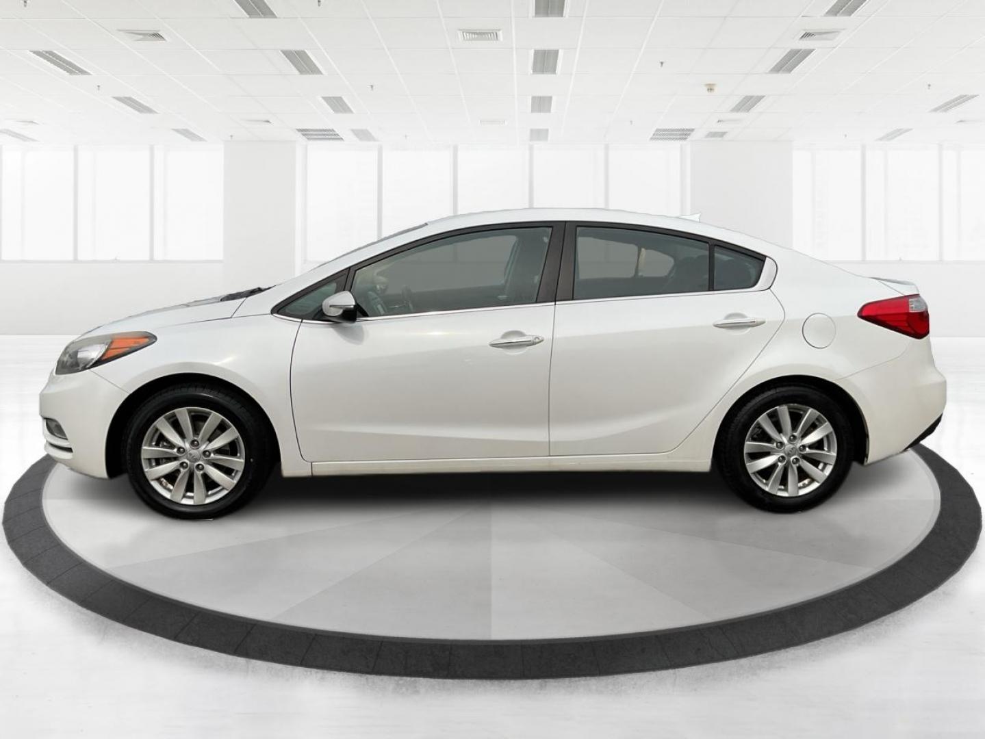 2014 Kia Forte EX (KNAFX4A81E5) with an 2L I-4 gasoline direct injection engine, located at 1099 N County Rd 25A , Troy, OH, 45373, (937) 908-9800, 40.057079, -84.212883 - 2014 Kia Forte EX - Photo#6