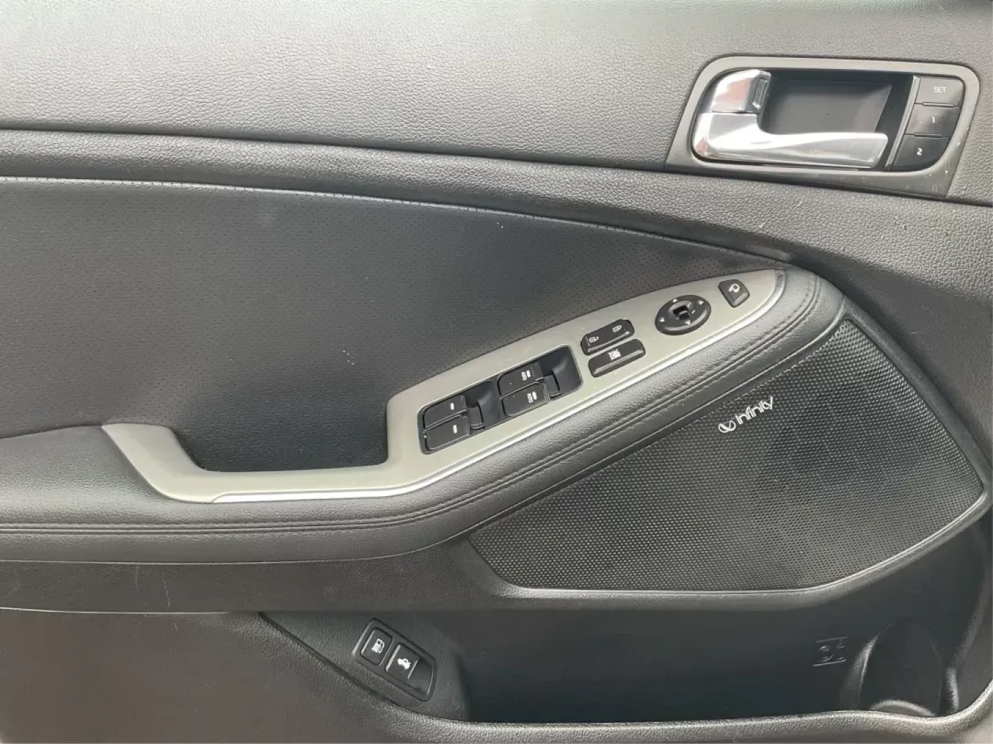2014 Kia Optima SX Turbo (5XXGR4A63EG) with an Theta II 2L I-4 gasoline direct injection engine, located at 1951 S Dayton Lakeview Rd., New Carlisle, OH, 45344, (937) 908-9800, 39.890999, -84.050255 - 2014 Kia Optima SX Turbo - Photo#17