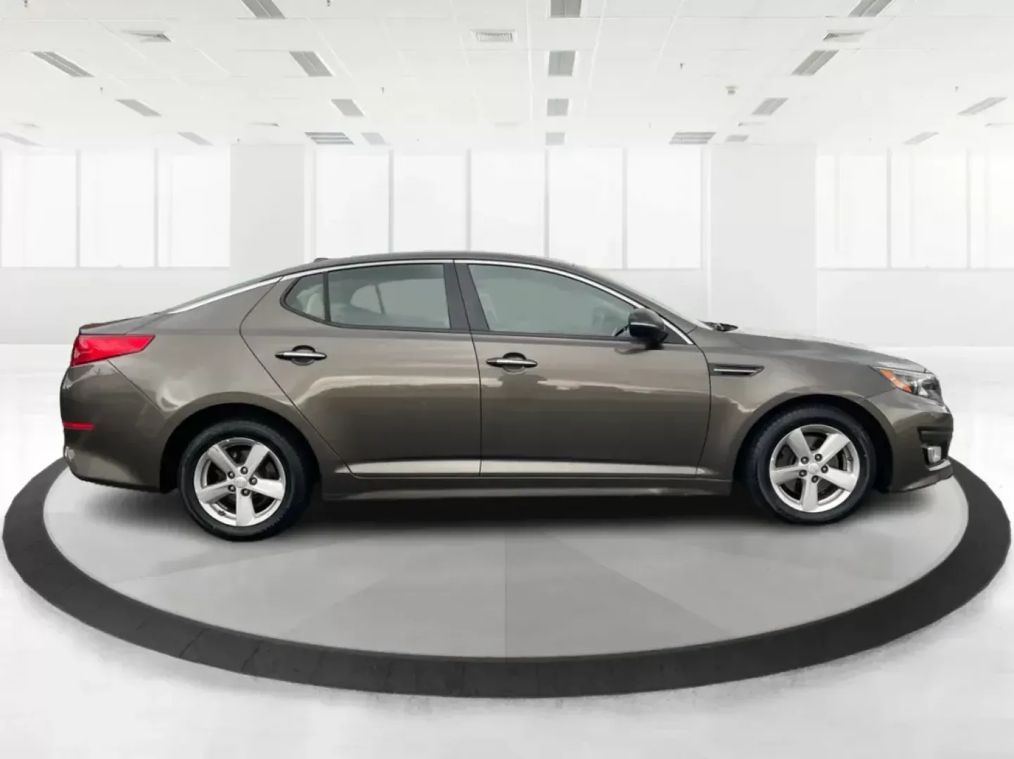 2014 Kia Optima LX (5XXGM4A77EG) with an Theta II 2.4L I-4 gasoline direct injection engine, located at 401 Woodman Dr, Riverside, OH, 45431, (937) 908-9800, 39.760899, -84.123421 - 2014 Kia Optima LX - Photo#1
