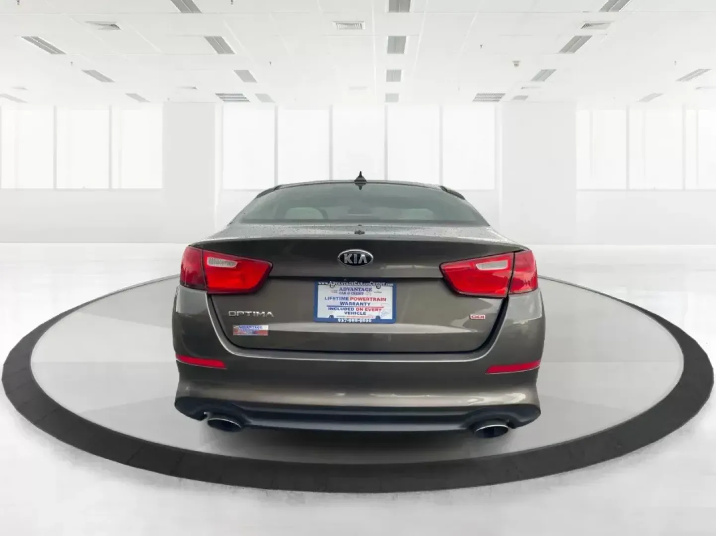 2014 Kia Optima LX (5XXGM4A77EG) with an Theta II 2.4L I-4 gasoline direct injection engine, located at 401 Woodman Dr, Riverside, OH, 45431, (937) 908-9800, 39.760899, -84.123421 - 2014 Kia Optima LX - Photo#3