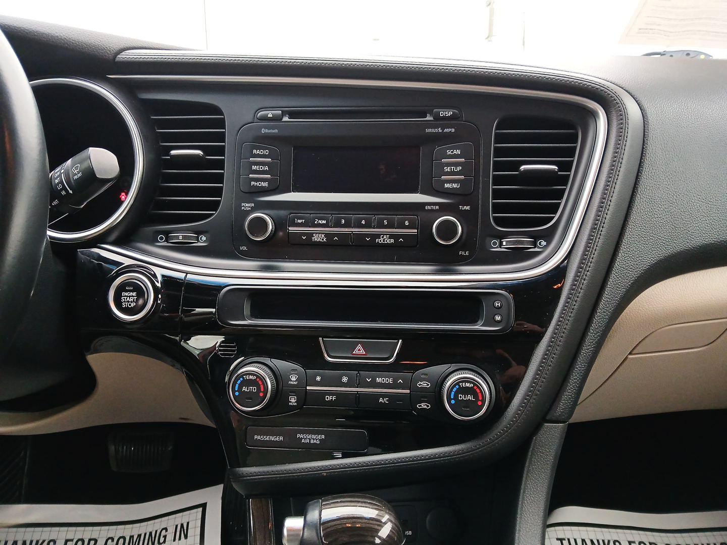 2014 Kia Optima EX (5XXGN4A76EG) with an 2.4L L4 DOHC 16V engine, 6-Speed Automatic transmission, located at 1230 East Main St, Xenia, OH, 45385, (937) 908-9800, 39.688026, -83.910172 - 2014 Kia Optima EX - Photo#12