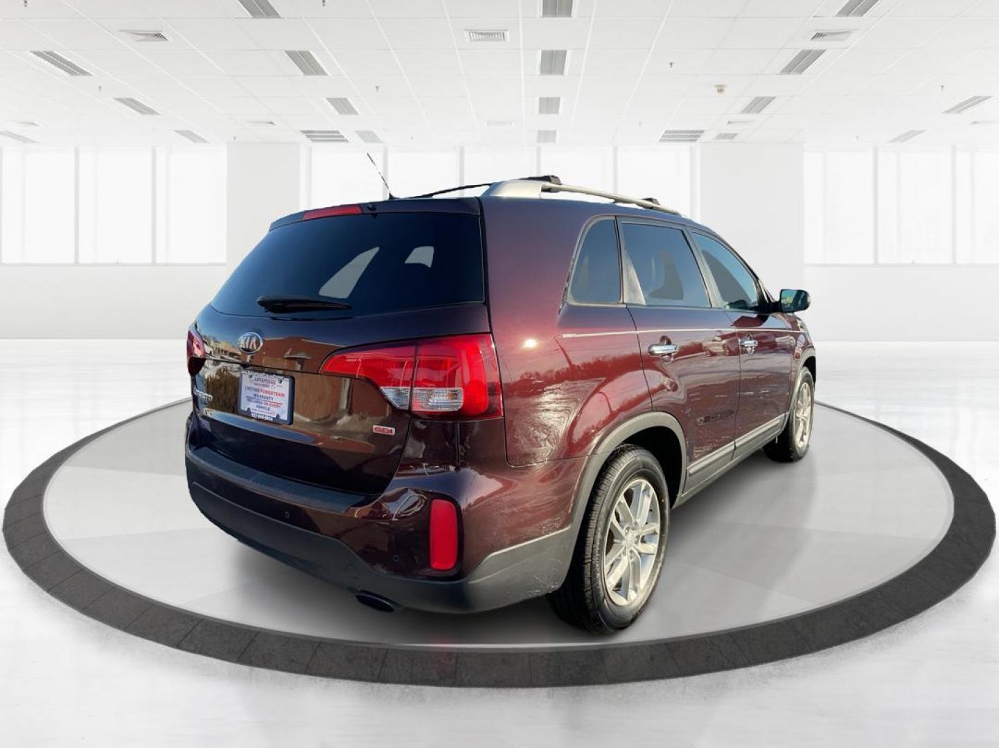 2014 Kia Sorento LX 2WD (5XYKT3A63EG) with an 2.4L L4 DOHC 16V engine, 6-Speed Automatic transmission, located at 1951 S Dayton Lakeview Rd., New Carlisle, OH, 45344, (937) 908-9800, 39.890999, -84.050255 - 2014 Kia Sorento LX 2WD - Photo#2