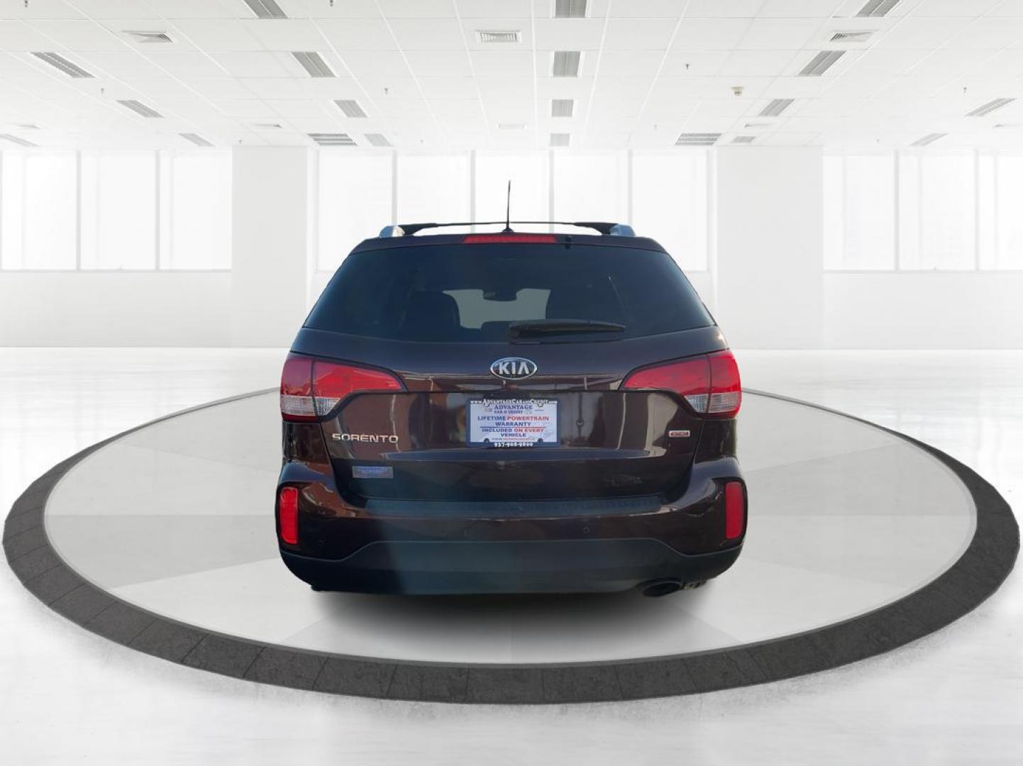 2014 Kia Sorento LX 2WD (5XYKT3A63EG) with an 2.4L L4 DOHC 16V engine, 6-Speed Automatic transmission, located at 1951 S Dayton Lakeview Rd., New Carlisle, OH, 45344, (937) 908-9800, 39.890999, -84.050255 - 2014 Kia Sorento LX 2WD - Photo#3