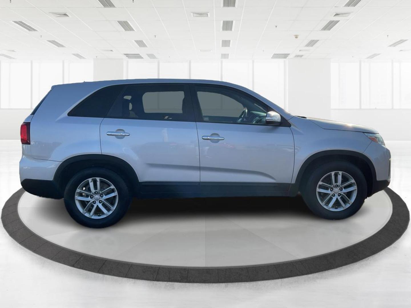 2014 Kia Sorento LX 2WD (5XYKT3A64EG) with an 2.4L L4 DOHC 16V engine, 6-Speed Automatic transmission, located at 1099 N County Rd 25A , Troy, OH, 45373, (937) 908-9800, 40.057079, -84.212883 - 2014 Kia Sorento LX 2WD - Photo#1