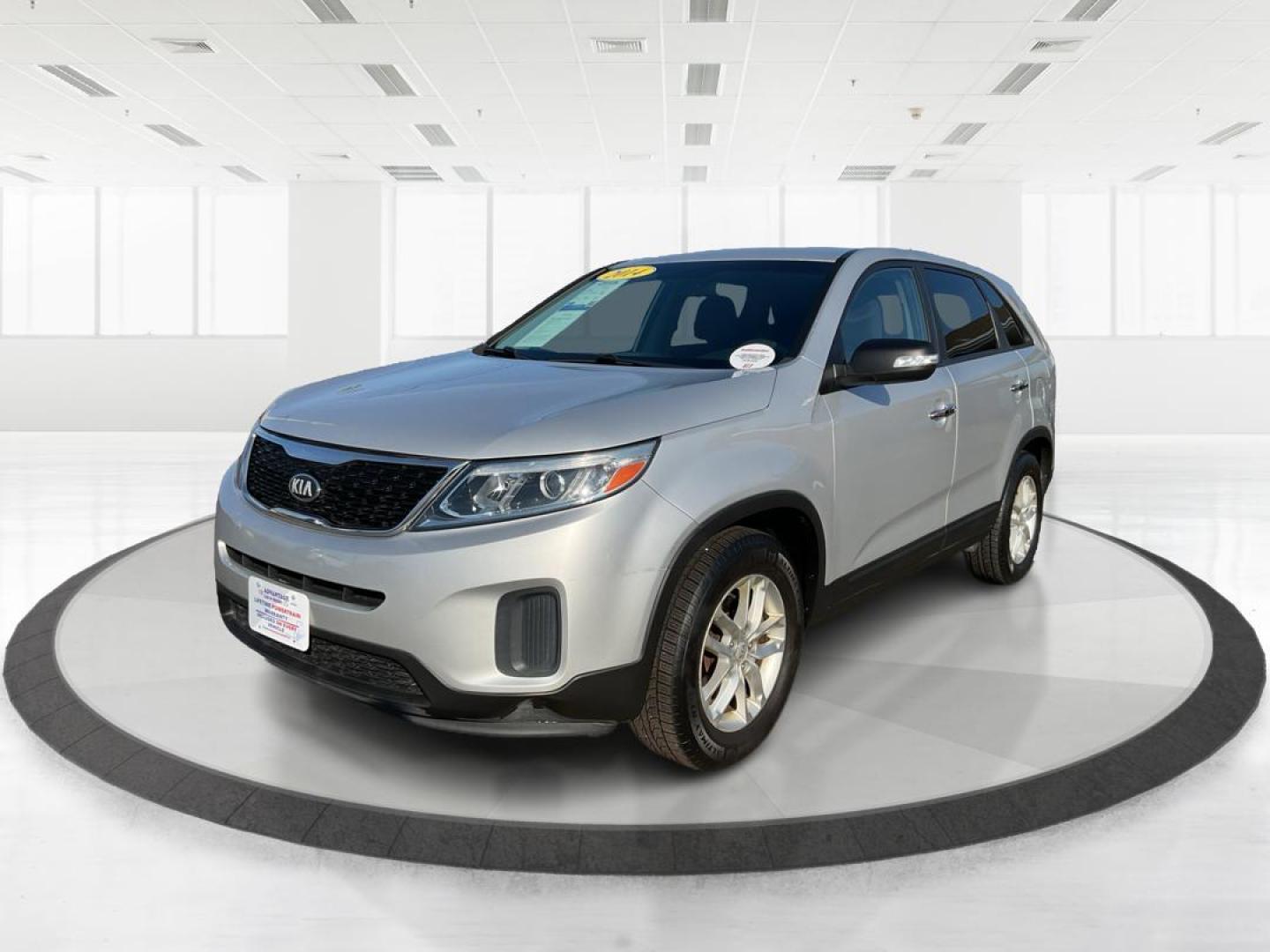 2014 Kia Sorento LX 2WD (5XYKT3A64EG) with an 2.4L L4 DOHC 16V engine, 6-Speed Automatic transmission, located at 1099 N County Rd 25A , Troy, OH, 45373, (937) 908-9800, 40.057079, -84.212883 - 2014 Kia Sorento LX 2WD - Photo#7