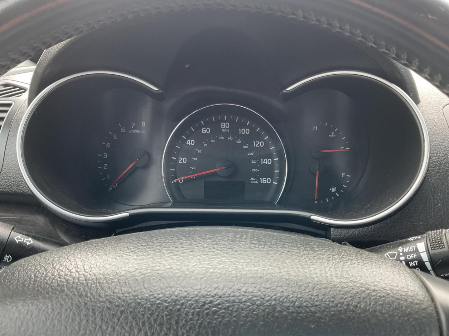 2014 Kia Sorento LX (5XYKT3A66EG) with an 2.4L I-4 gasoline direct injection engine, located at 880 E. National Road, Vandalia, OH, 45377, (937) 908-9800, 39.891918, -84.183594 - 2014 Kia Sorento LX - Photo#14