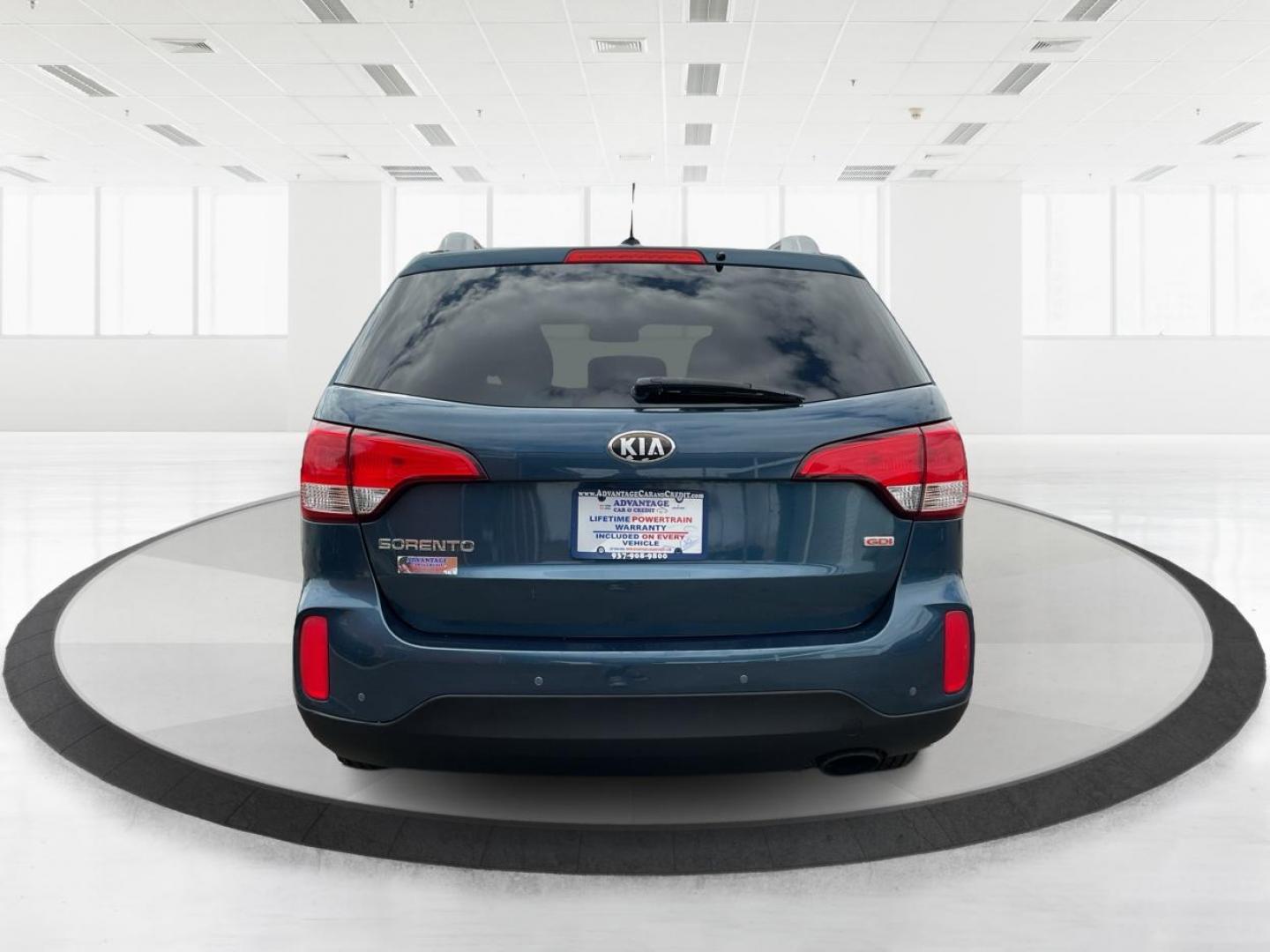 2014 Kia Sorento LX (5XYKT3A66EG) with an 2.4L I-4 gasoline direct injection engine, located at 880 E. National Road, Vandalia, OH, 45377, (937) 908-9800, 39.891918, -84.183594 - 2014 Kia Sorento LX - Photo#3