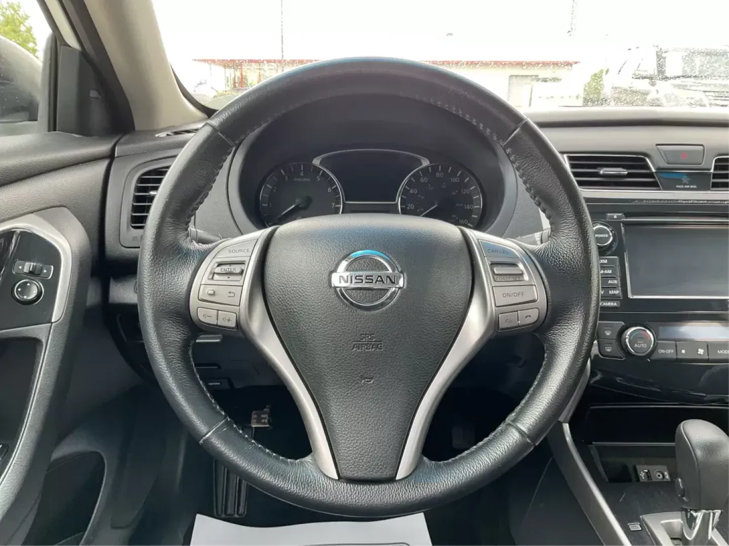 2014 Nissan Altima 2.5 SV (1N4AL3AP8EC) with an 2.5L I-4 DOHC engine, located at 880 E. National Road, Vandalia, OH, 45377, (937) 908-9800, 39.891918, -84.183594 - 2014 Nissan Altima 2.5 SV - Photo#15