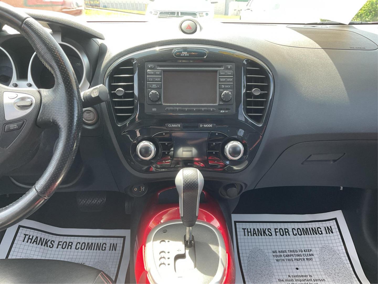 2014 Nissan Juke SL (JN8AF5MV3ET) with an 1.6L I-4 gasoline direct injection engine, located at 1184 Kauffman Ave, Fairborn, OH, 45324, (937) 908-9800, 39.807072, -84.030914 - 2014 Nissan Juke SL - Photo#11