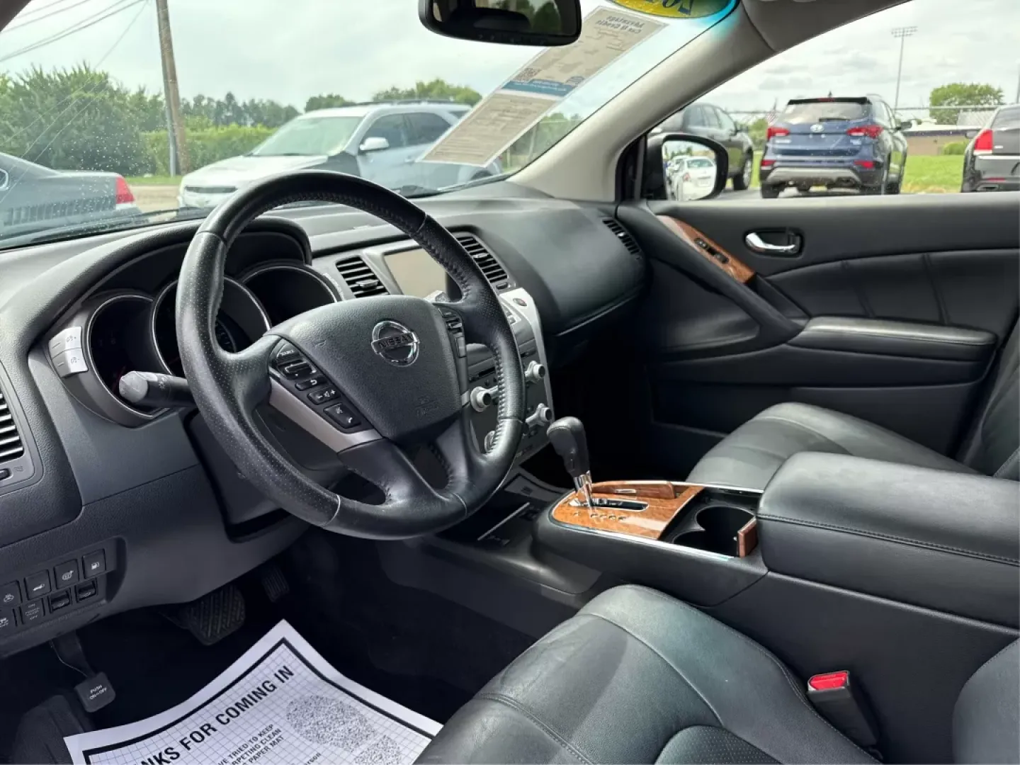 2014 Nissan Murano LE (JN8AZ1MW3EW) with an 3.5L V-6 DOHC engine, located at 1099 N County Rd 25A , Troy, OH, 45373, (937) 908-9800, 40.057079, -84.212883 - **Discover Your Next Adventure in Comfort and Style with the 2014 Nissan Murano LE at Advantage Car and Credit - Troy!**<br /> <br /> Are you in search of a versatile vehicle that can seamlessly transition from daily commutes to weekend adventures? Look no further! The 2014 Nissan Murano LE is desig - Photo#9