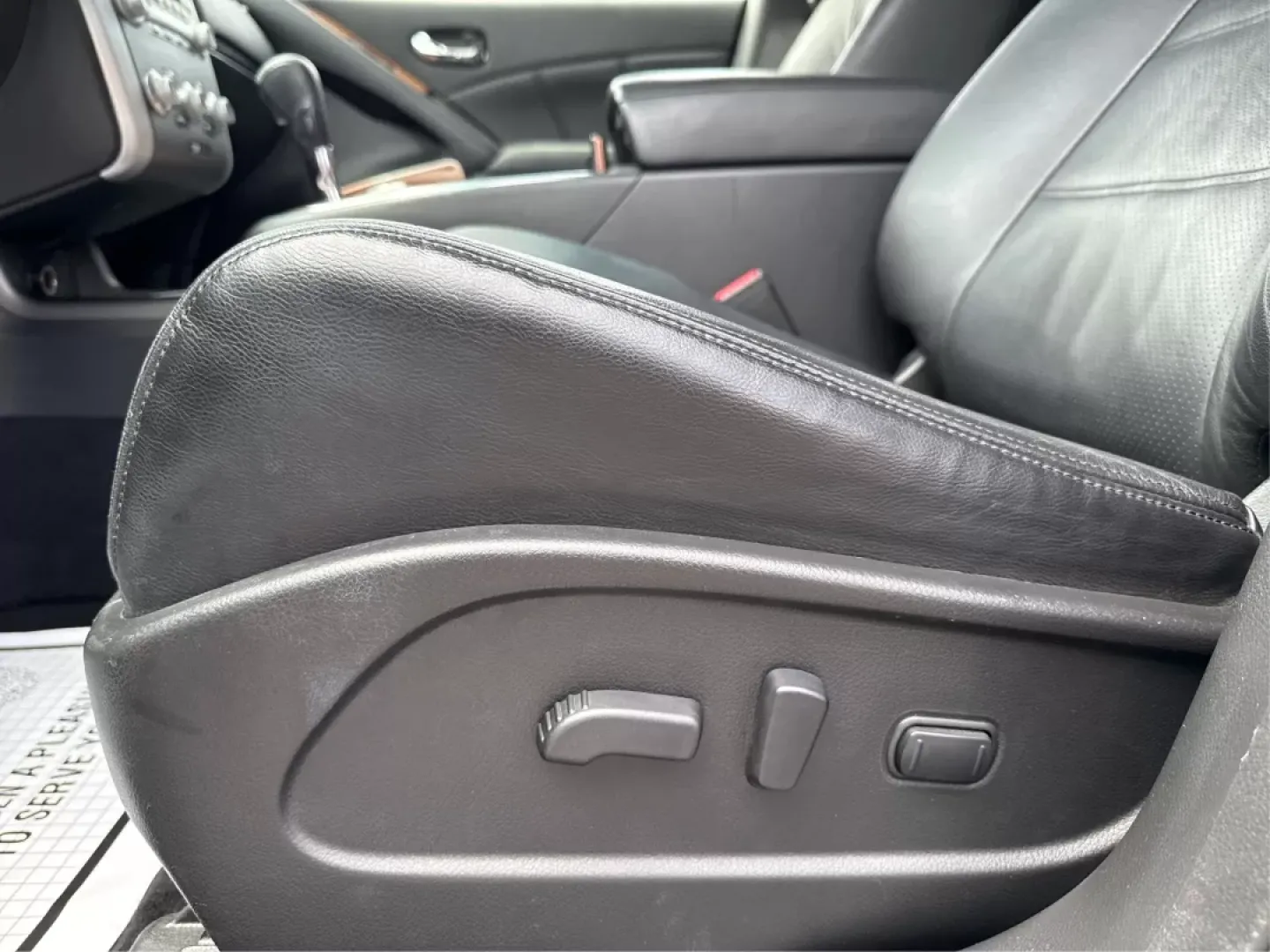 2014 Nissan Murano LE (JN8AZ1MW3EW) with an 3.5L V-6 DOHC engine, located at 1099 N County Rd 25A , Troy, OH, 45373, (937) 908-9800, 40.057079, -84.212883 - **Discover Your Next Adventure in Comfort and Style with the 2014 Nissan Murano LE at Advantage Car and Credit - Troy!**<br /> <br /> Are you in search of a versatile vehicle that can seamlessly transition from daily commutes to weekend adventures? Look no further! The 2014 Nissan Murano LE is desig - Photo#18