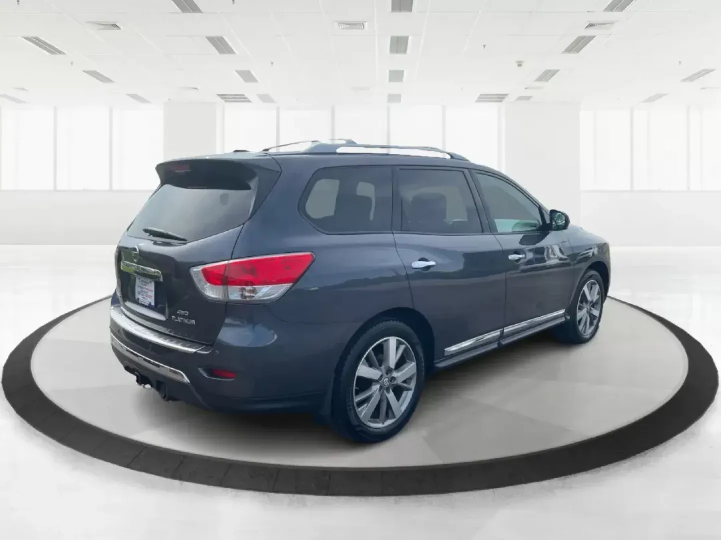 2014 Nissan Pathfinder Platinum (5N1AR2MM6EC) with an 3.5L V-6 DOHC engine, located at 880 E. National Road, Vandalia, OH, 45377, (937) 908-9800, 39.891918, -84.183594 - Third Row - Photo#1