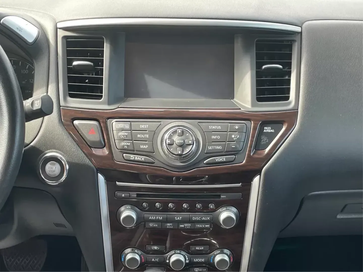 2014 Nissan Pathfinder Platinum (5N1AR2MM6EC) with an 3.5L V-6 DOHC engine, located at 880 E. National Road, Vandalia, OH, 45377, (937) 908-9800, 39.891918, -84.183594 - Third Row - Photo#12