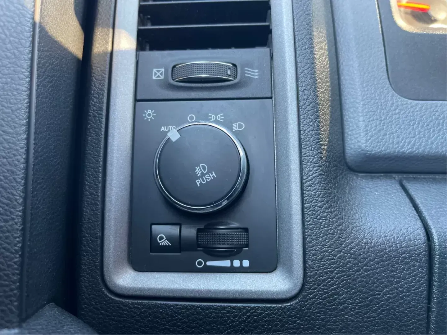 2014 Ram 1500 Tradesman Crew Cab SWB 4WD (3C6RR7KT8EG) with an 5.7L V8 OHV 16V engine, 8-Speed Automatic transmission, located at 1184 Kauffman Ave, Fairborn, OH, 45324, (937) 908-9800, 39.807072, -84.030914 - **Unleash Your Adventurous Spirit with This 2014 Ram 1500 Tradesman Crew Cab in Fairborn, OH!** <br /> <br /> Are you ready to elevate your weekend getaways or daily commutes? This 2014 Ram 1500 Tradesman Crew Cab, available at Advantage Car and Credit, is the perfect companion for anyone seeking a - Photo#15