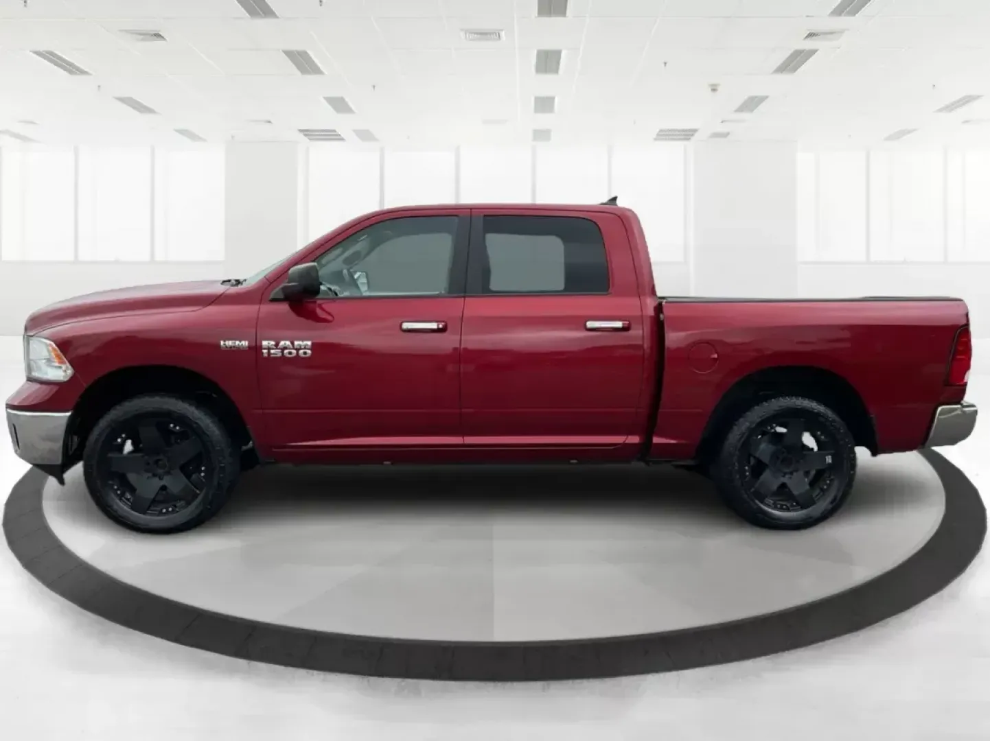 2014 Ram 1500 Lone Star (1C6RR7LT9ES) with an Other engine, located at 1230 East Main St, Xenia, OH, 45385, (937) 908-9800, 39.688026, -83.910172 - ### Discover Your Ultimate Companion for Work and Play: 2014 Ram 1500 Lone Star<br /> <br /> Are you in search of a reliable and stylish truck that can handle both weekday commutes and weekend adventures? Look no further! The 2014 Ram 1500 Lone Star is the perfect blend of capability and comfort, de - Photo#5
