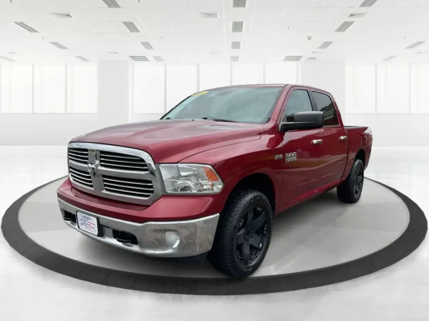 2014 Ram 1500 Lone Star (1C6RR7LT9ES) with an Other engine, located at 1230 East Main St, Xenia, OH, 45385, (937) 908-9800, 39.688026, -83.910172 - ### Discover Your Ultimate Companion for Work and Play: 2014 Ram 1500 Lone Star<br /> <br /> Are you in search of a reliable and stylish truck that can handle both weekday commutes and weekend adventures? Look no further! The 2014 Ram 1500 Lone Star is the perfect blend of capability and comfort, de - Photo#7