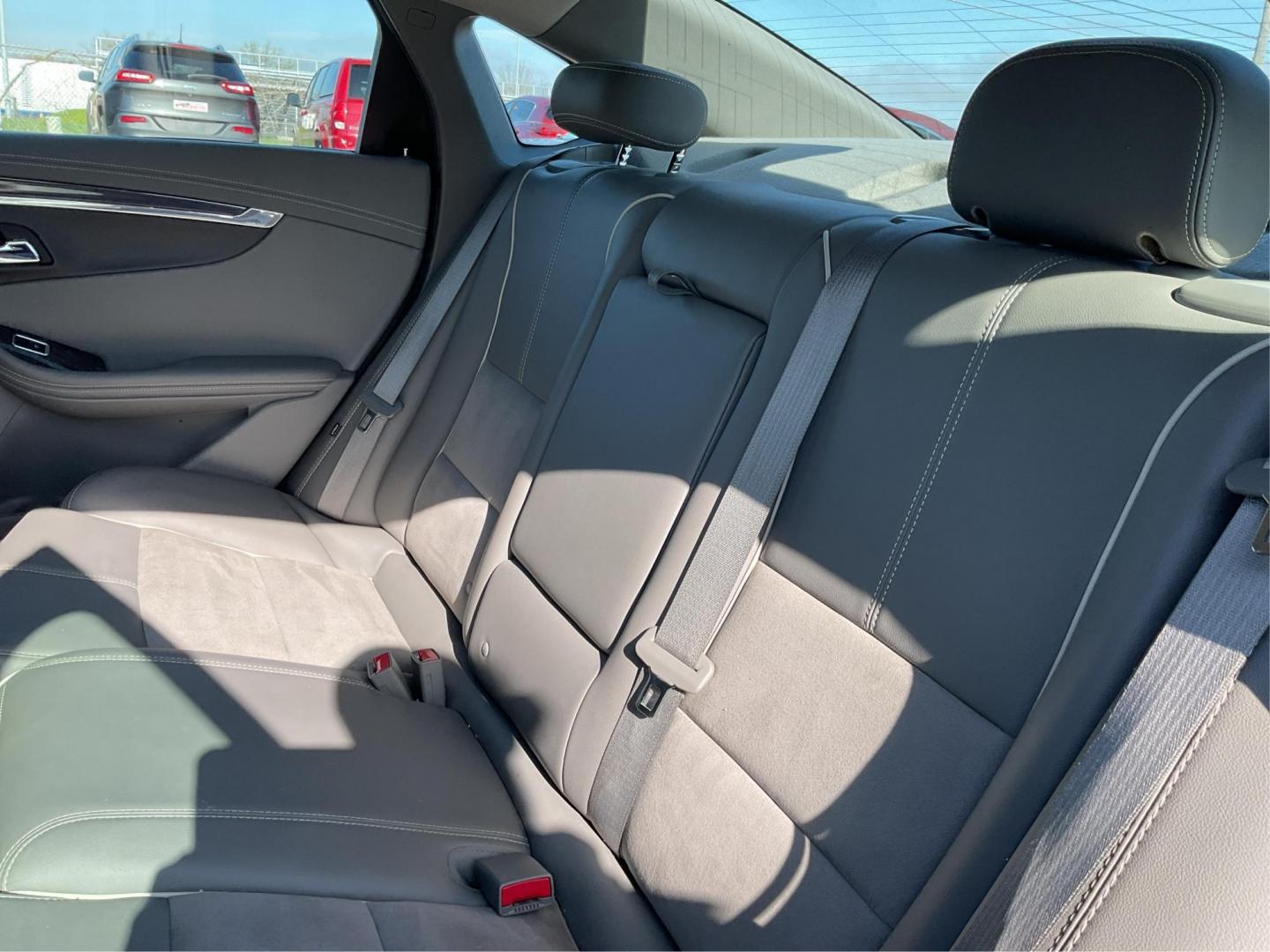 2015 Chevrolet Impala 2LT (2G1125S32F9) with an 3.6L V-6 gasoline direct injection engine, located at 1099 N County Rd 25A , Troy, OH, 45373, (937) 908-9800, 40.057079, -84.212883 - 2015 Chevrolet Impala 2LT - Photo#9