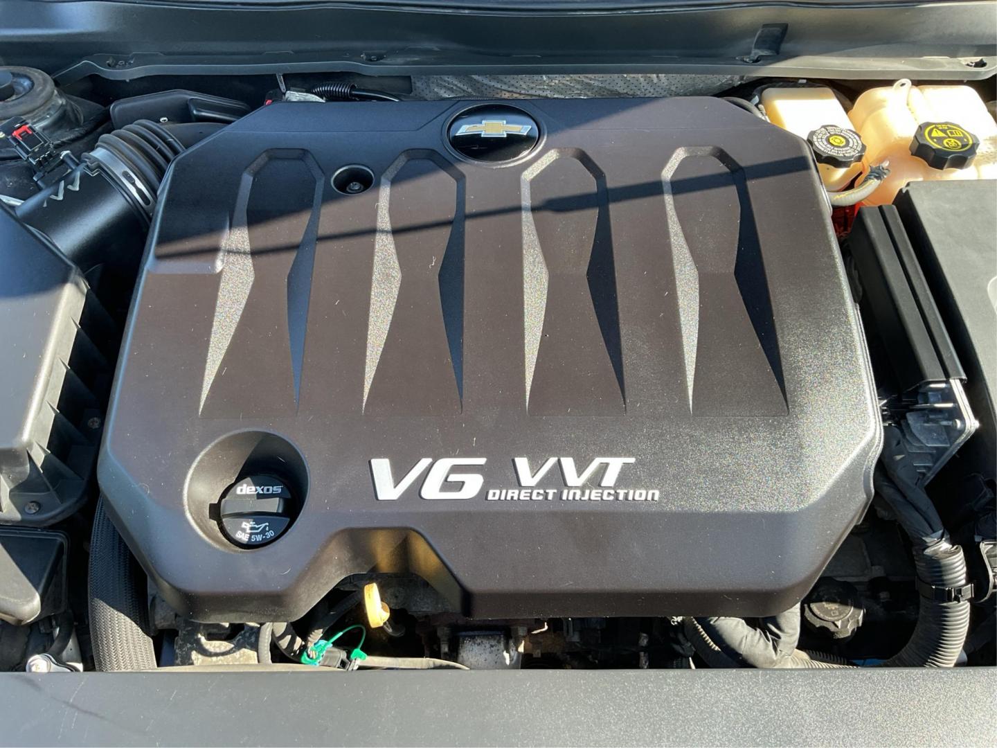 2015 Chevrolet Impala 2LT (2G1125S32F9) with an 3.6L V-6 gasoline direct injection engine, located at 1099 N County Rd 25A , Troy, OH, 45373, (937) 908-9800, 40.057079, -84.212883 - 2015 Chevrolet Impala 2LT - Photo#10