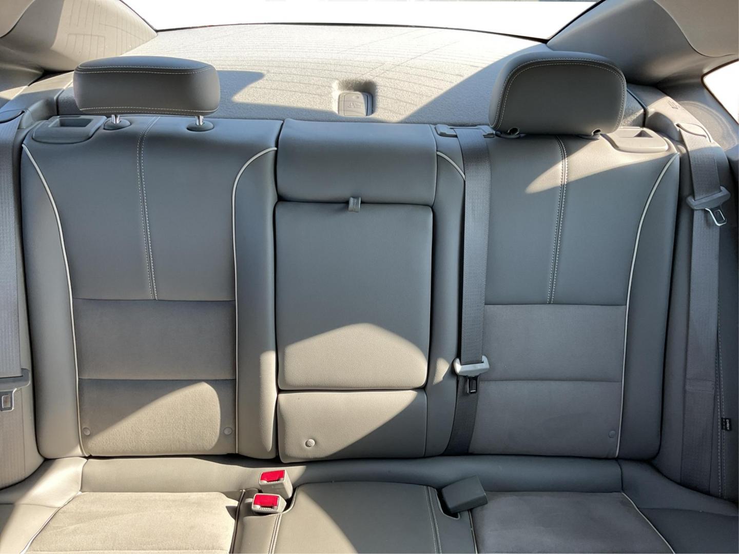 2015 Chevrolet Impala 2LT (2G1125S32F9) with an 3.6L V-6 gasoline direct injection engine, located at 1099 N County Rd 25A , Troy, OH, 45373, (937) 908-9800, 40.057079, -84.212883 - 2015 Chevrolet Impala 2LT - Photo#13