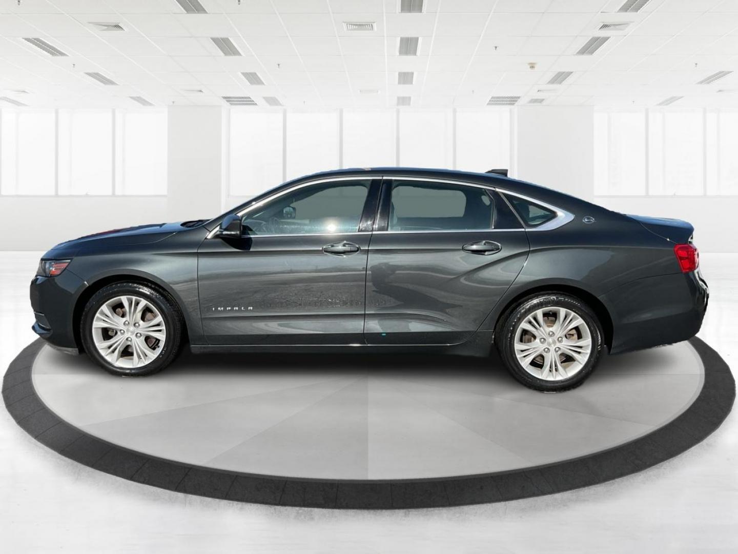 2015 Chevrolet Impala 2LT (2G1125S32F9) with an 3.6L V-6 gasoline direct injection engine, located at 1099 N County Rd 25A , Troy, OH, 45373, (937) 908-9800, 40.057079, -84.212883 - 2015 Chevrolet Impala 2LT - Photo#5