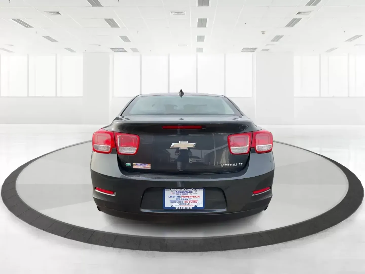 2015 Chevrolet Malibu 1LT (1G11C5SL4FF) with an ECOTEC 2.5L I-4 gasoline direct injection engine, located at 1184 Kauffman Ave, Fairborn, OH, 45324, (937) 908-9800, 39.807072, -84.030914 - **Unleash Your Daily Commute with the 2015 Chevrolet Malibu 1LT in Fairborn, OH!**<br /> <br /> Are you tired of long commutes and looking for a reliable, stylish sedan that fits your lifestyle without breaking the bank? Look no further! The 2015 Chevrolet Malibu 1LT, available at Advantage Car and - Photo#3