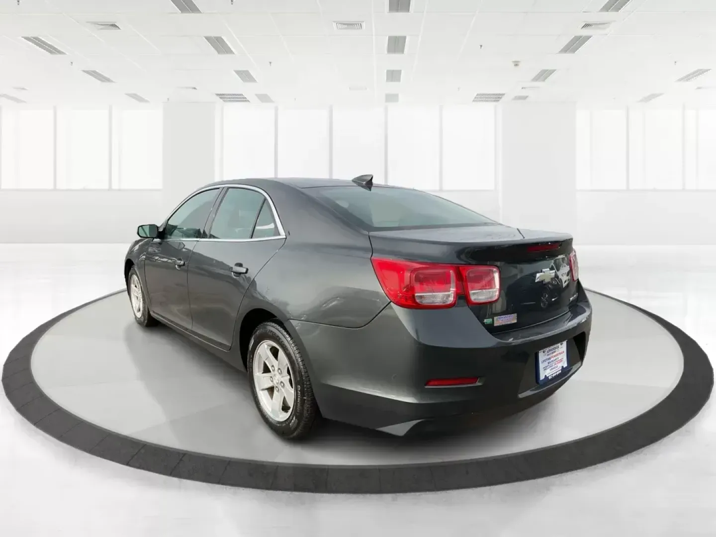 2015 Chevrolet Malibu 1LT (1G11C5SL4FF) with an ECOTEC 2.5L I-4 gasoline direct injection engine, located at 1184 Kauffman Ave, Fairborn, OH, 45324, (937) 908-9800, 39.807072, -84.030914 - **Unleash Your Daily Commute with the 2015 Chevrolet Malibu 1LT in Fairborn, OH!**<br /> <br /> Are you tired of long commutes and looking for a reliable, stylish sedan that fits your lifestyle without breaking the bank? Look no further! The 2015 Chevrolet Malibu 1LT, available at Advantage Car and - Photo#4