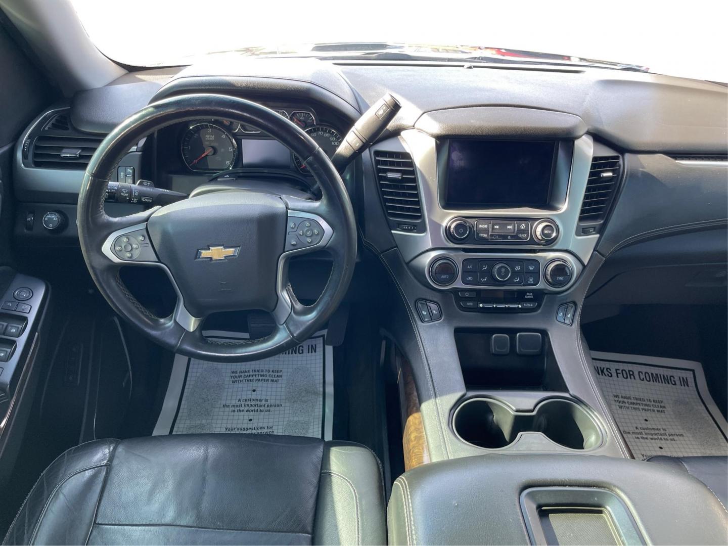 2015 Chevrolet Tahoe LT (1GNSKBKC1FR) with an Other engine, located at 1230 East Main St, Xenia, OH, 45385, (937) 908-9800, 39.688026, -83.910172 - Third Row - Photo#20