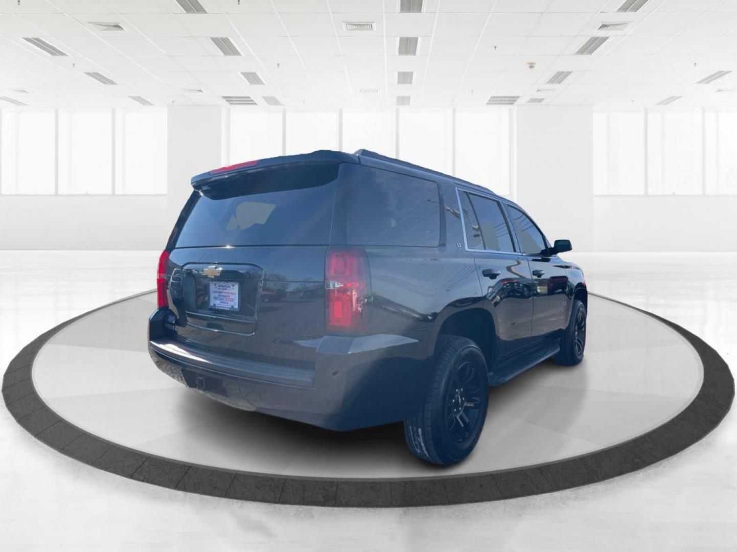 2015 Chevrolet Tahoe LT (1GNSKBKC1FR) with an Other engine, located at 1230 East Main St, Xenia, OH, 45385, (937) 908-9800, 39.688026, -83.910172 - Third Row - Photo#2