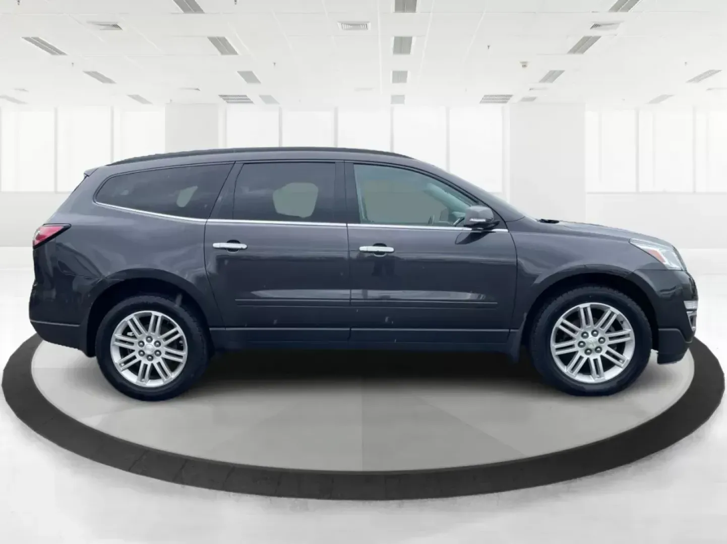 2015 Chevrolet Traverse 1LT (1GNKVGKD8FJ) with an 3.6L V-6 gasoline direct injection engine, located at 4508 South Dixie Dr, Moraine, OH, 45439, (937) 908-9800, 39.689976, -84.218452 - Third Row - Photo#1
