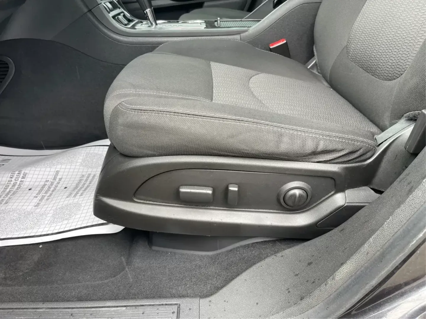 2015 Chevrolet Traverse 1LT (1GNKVGKD8FJ) with an 3.6L V-6 gasoline direct injection engine, located at 4508 South Dixie Dr, Moraine, OH, 45439, (937) 908-9800, 39.689976, -84.218452 - Third Row - Photo#17