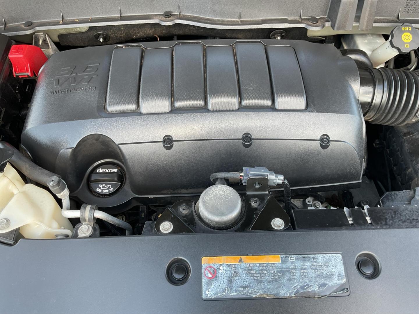 2015 Chevrolet Traverse 1LT (1GNKVGKD9FJ) with an 3.6L V-6 gasoline direct injection engine, located at 401 Woodman Dr, Riverside, OH, 45431, (937) 908-9800, 39.760899, -84.123421 - 2015 Chevrolet Traverse 1LT - Photo#10