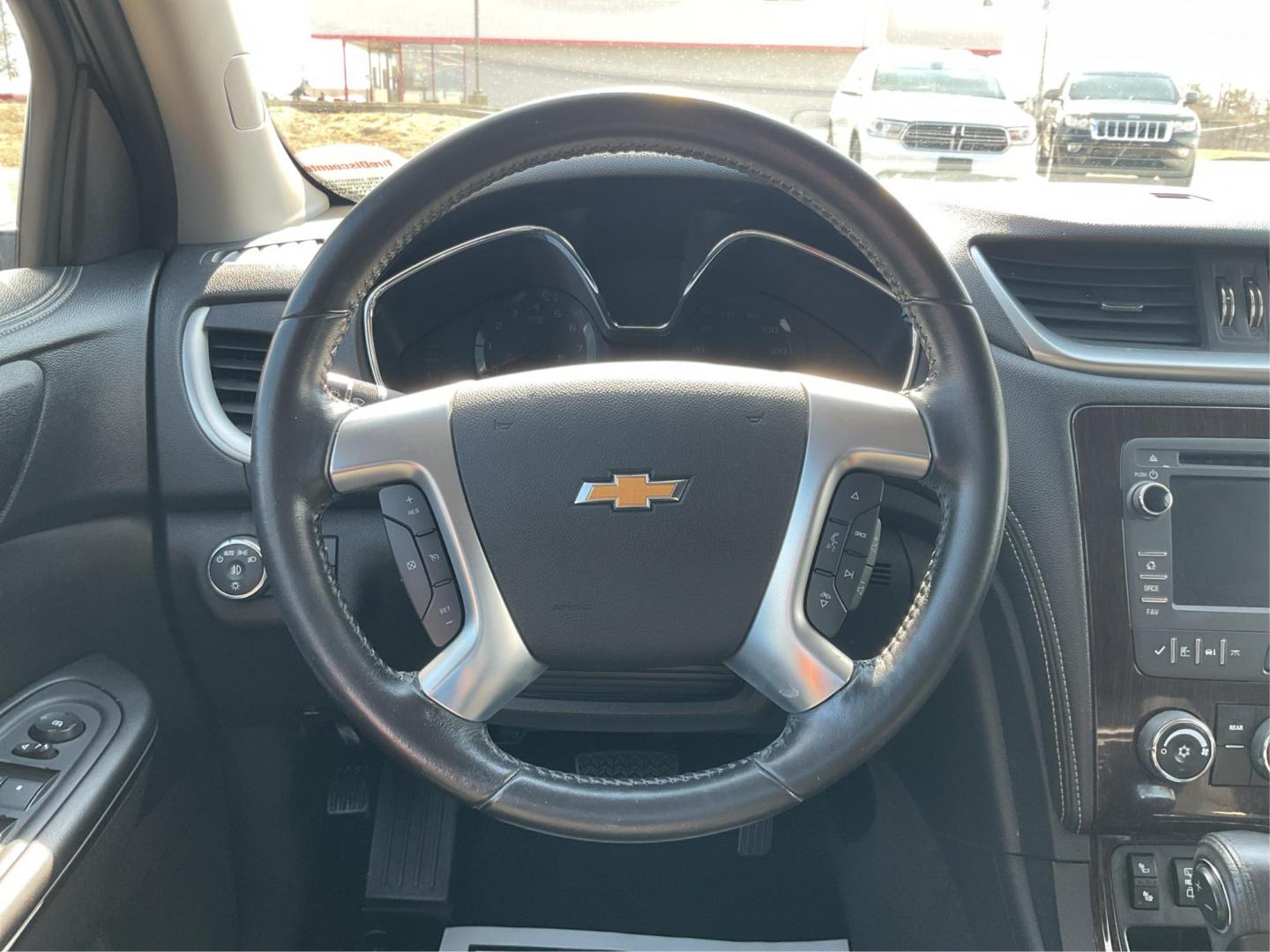 2015 Chevrolet Traverse 1LT (1GNKVGKD9FJ) with an 3.6L V-6 gasoline direct injection engine, located at 401 Woodman Dr, Riverside, OH, 45431, (937) 908-9800, 39.760899, -84.123421 - 2015 Chevrolet Traverse 1LT - Photo#15