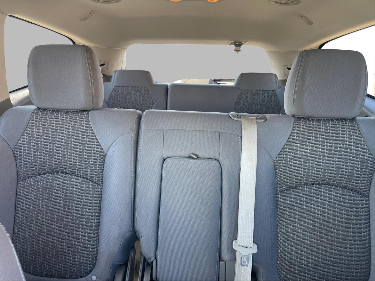 2015 Chevrolet Traverse LT (1GNKVGKD0FJ) with an Other engine, located at 1230 East Main St, Xenia, OH, 45385, (937) 908-9800, 39.688026, -83.910172 - 2015 Chevrolet Traverse LT - Photo#12